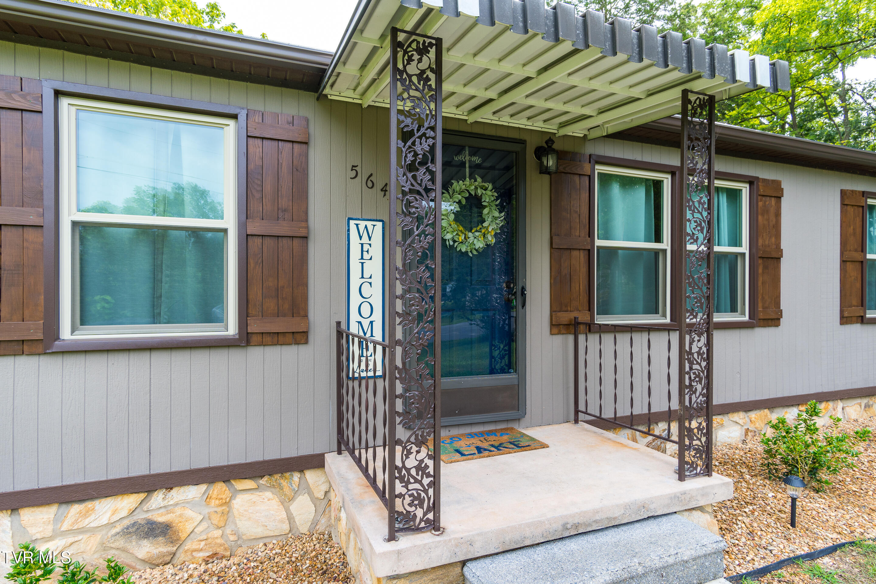 564 Hideaway Farm Road