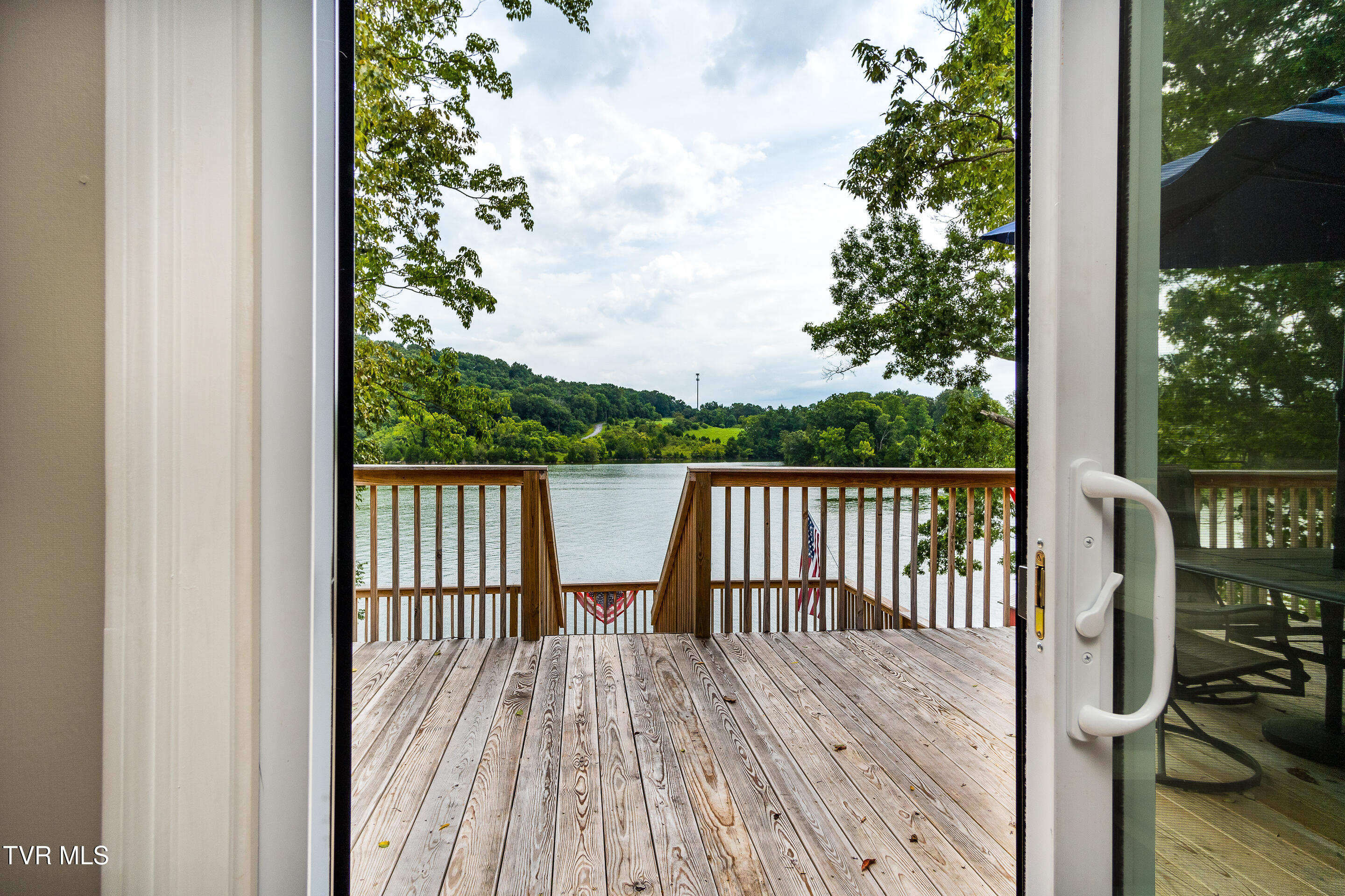 564 Hideaway Farm Road