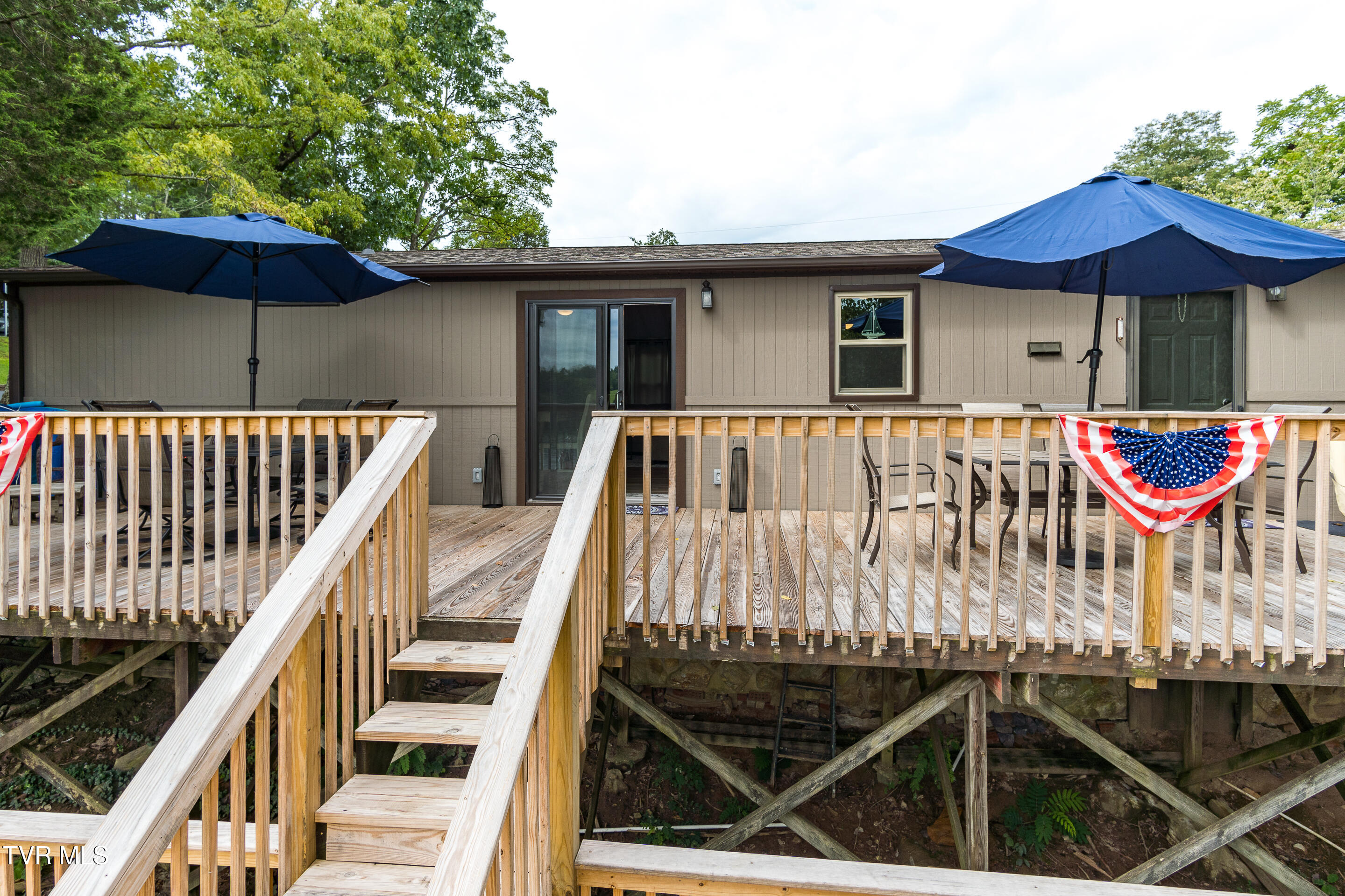 564 Hideaway Farm Road