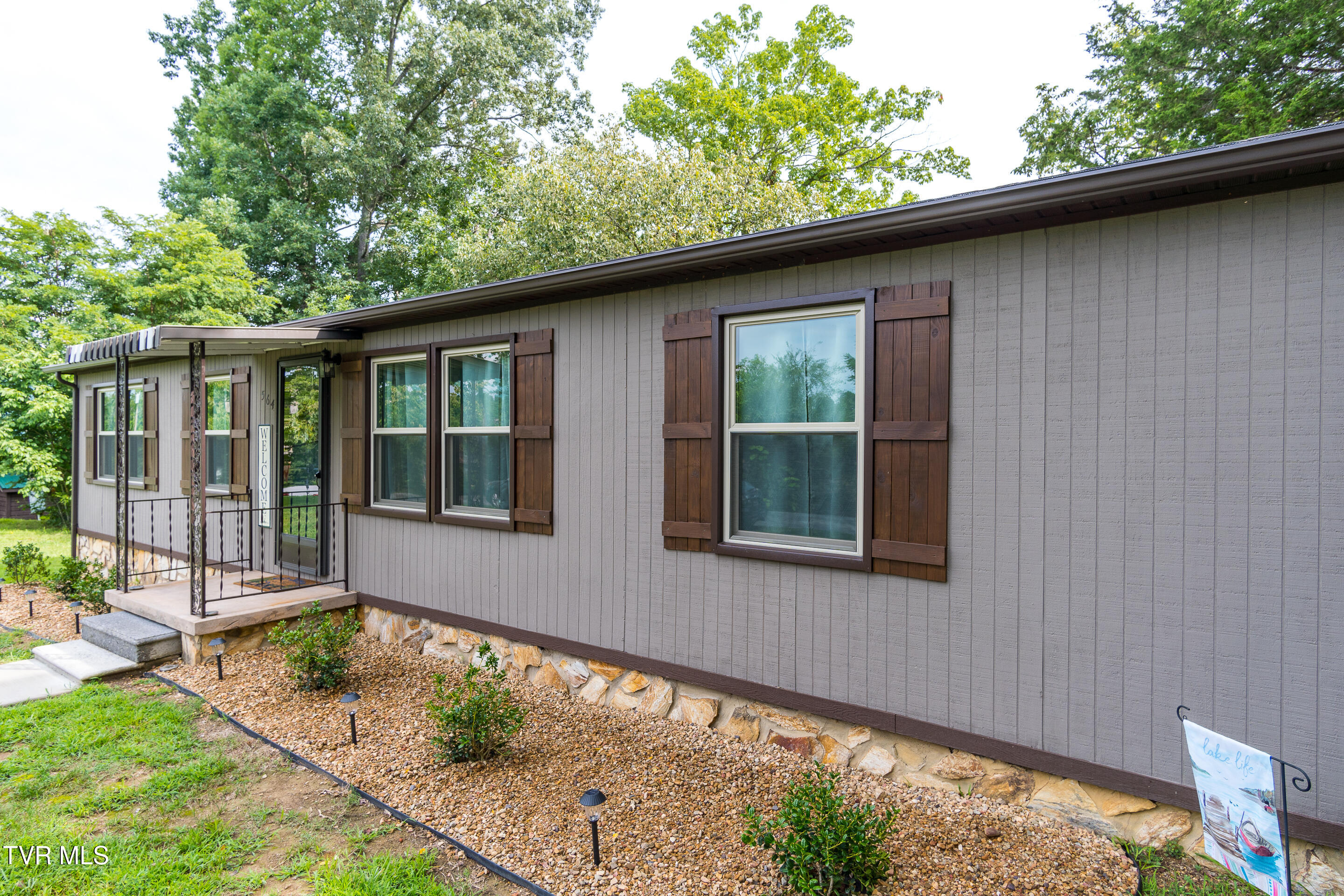 564 Hideaway Farm Road