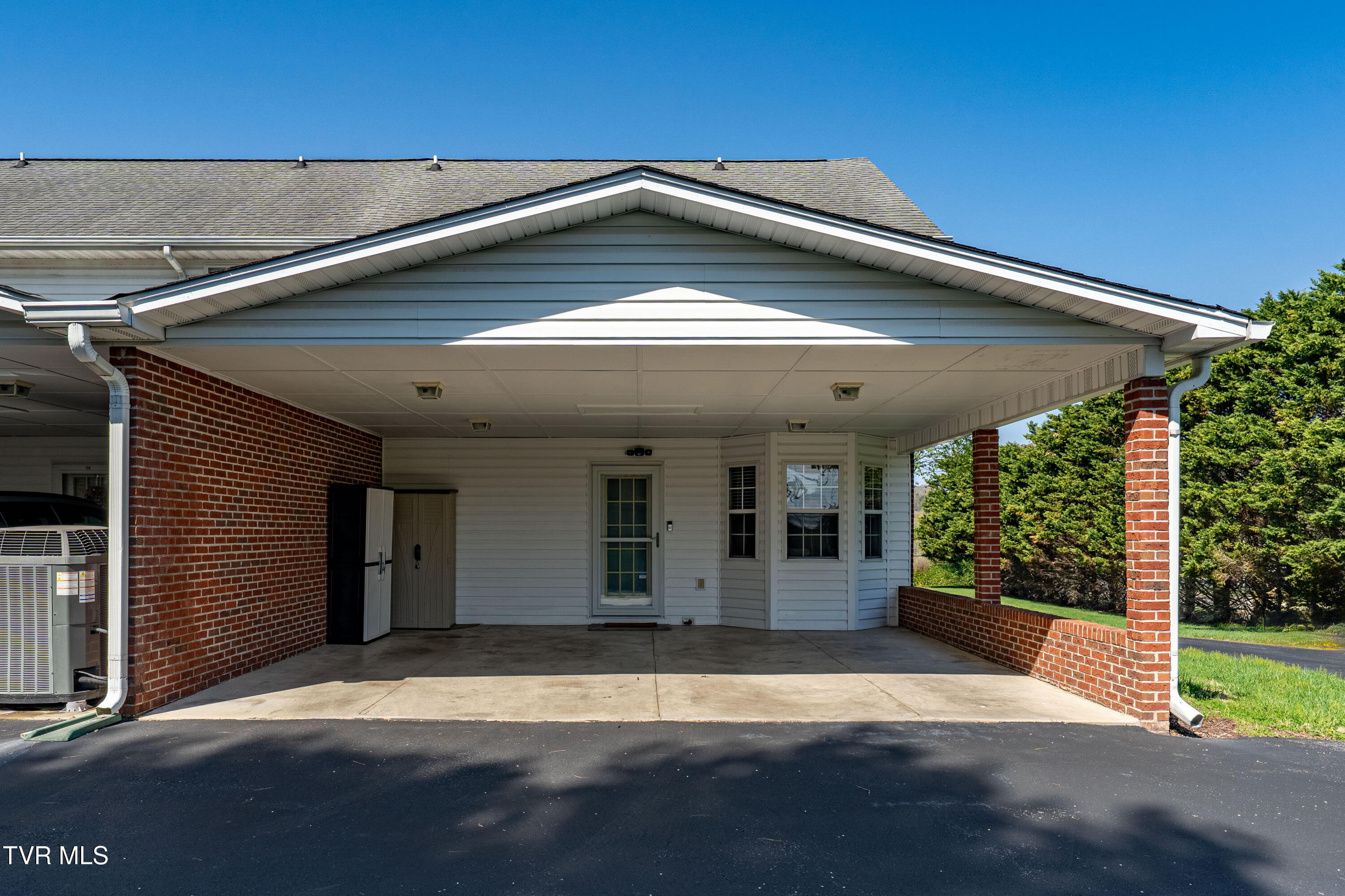 137 Eagle View Private Drive, 137