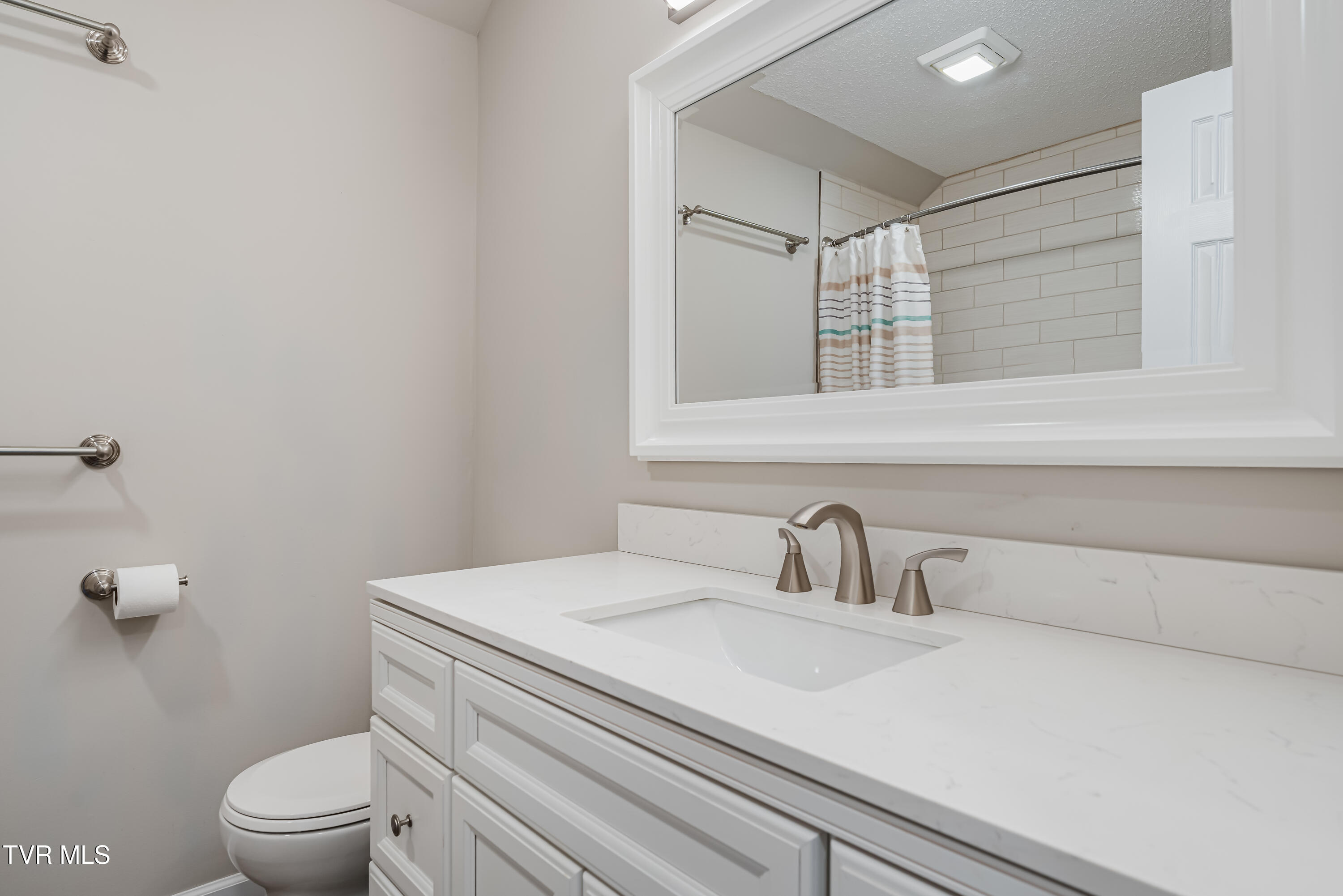 137 Eagle View Private Drive, 137