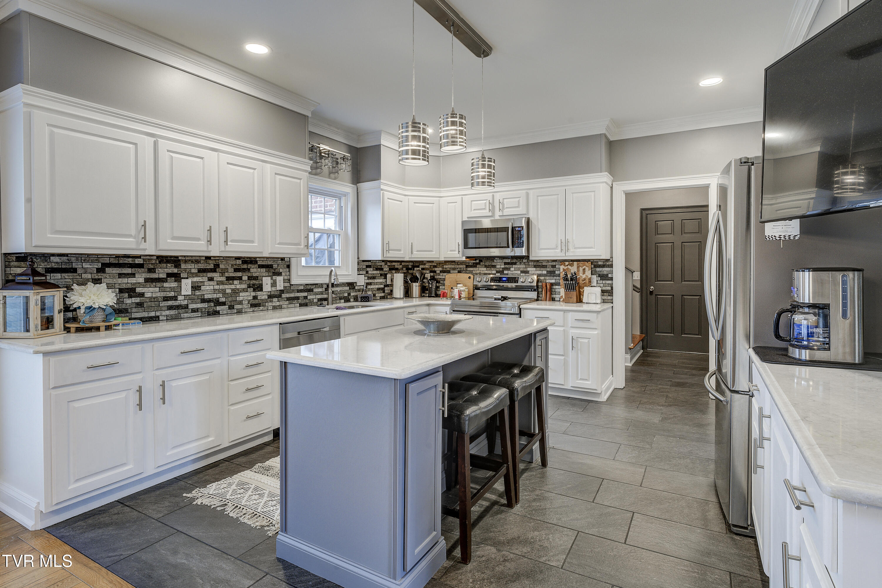 3013 Moss Creek Drive
