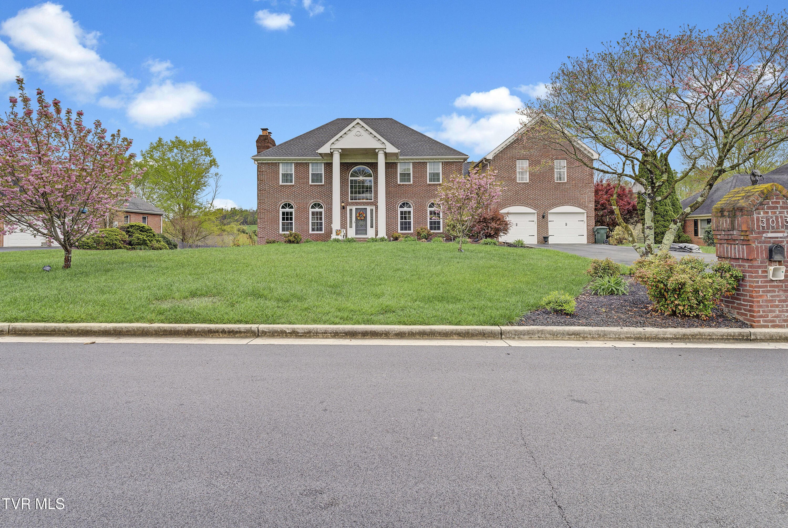 3013 Moss Creek Drive