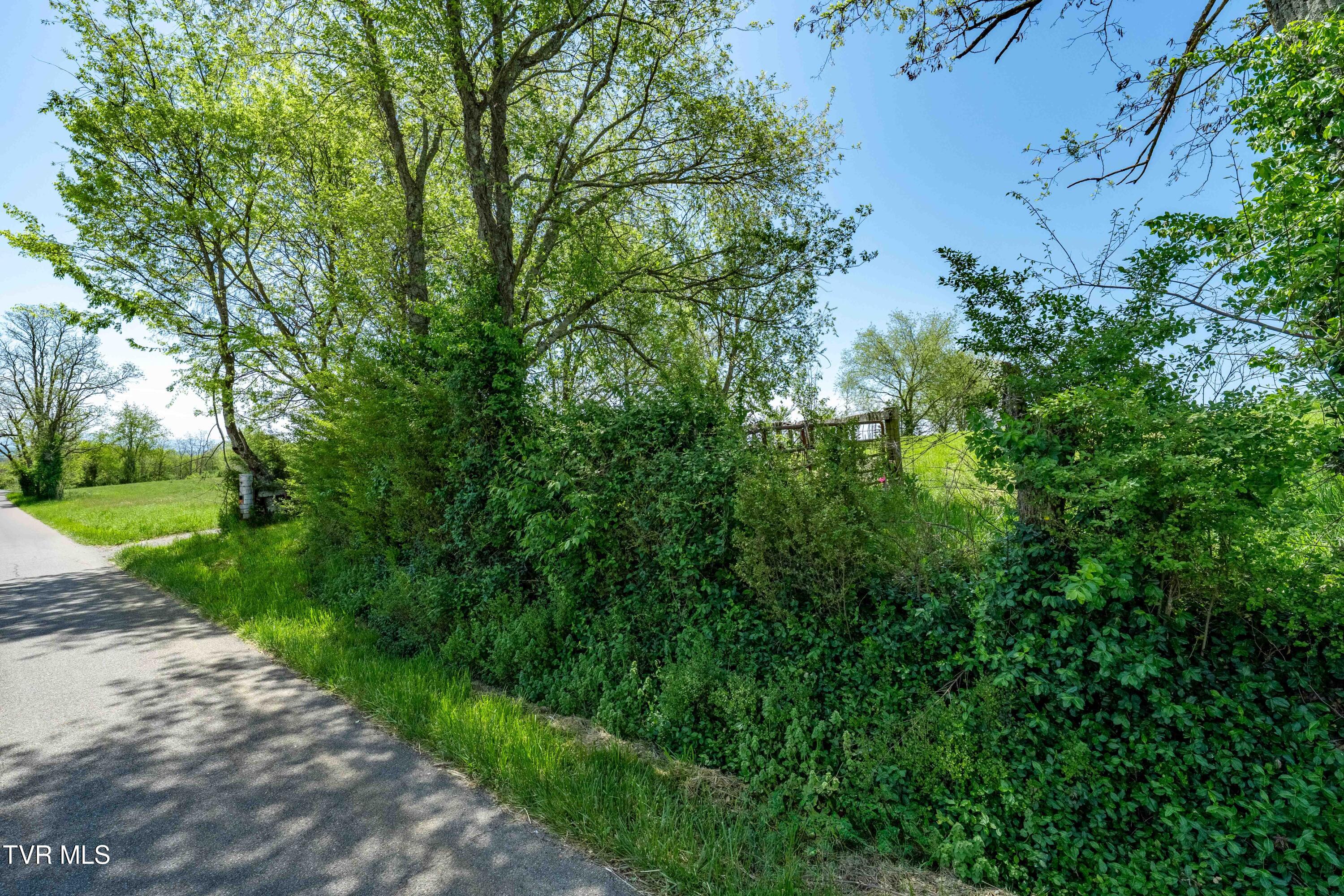Tract 17 Saylor Hill Road