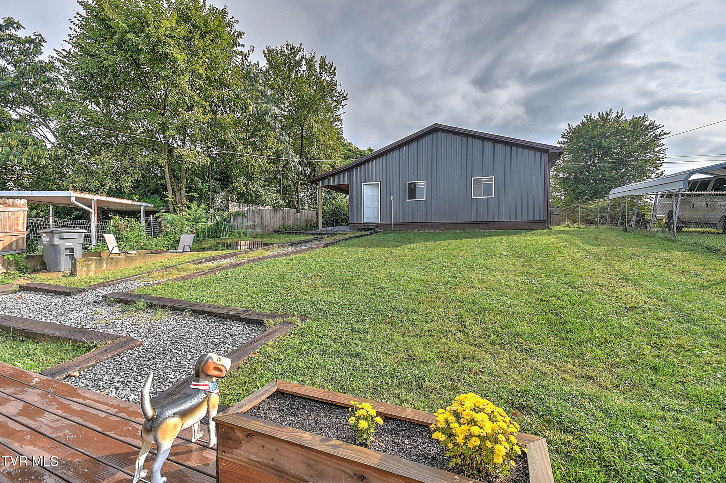1005 Maple Street