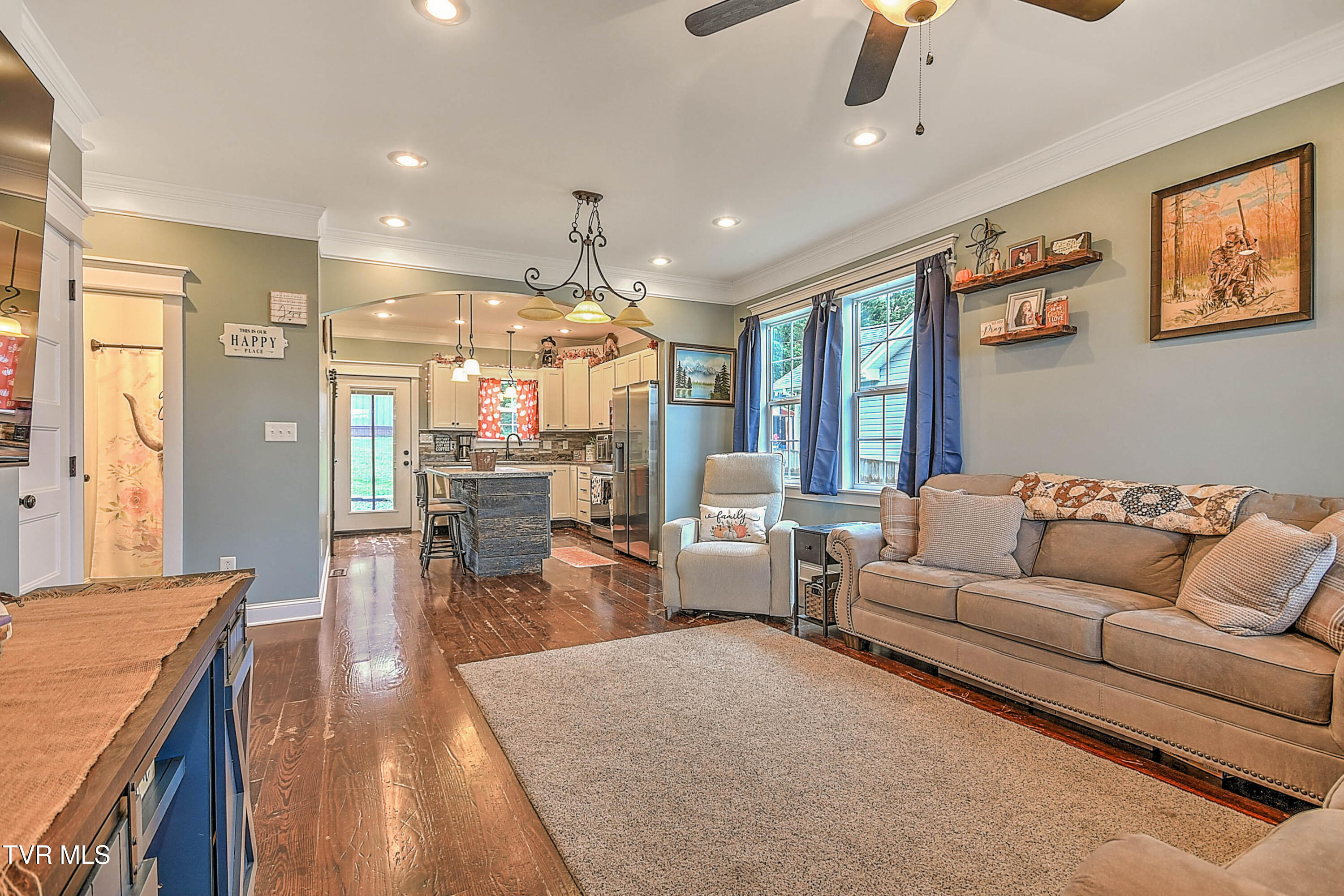 1005 Maple Street