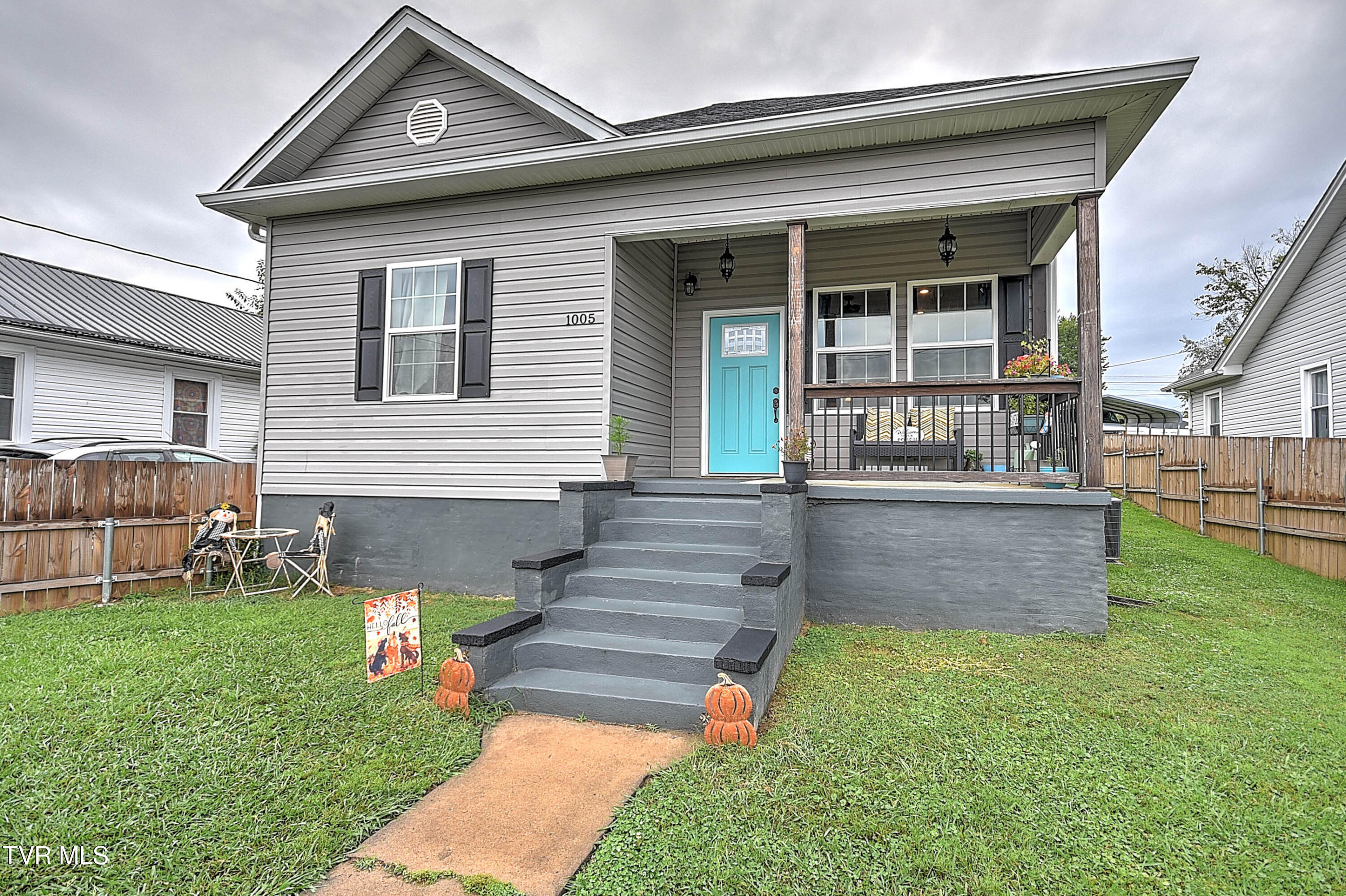 1005 Maple Street