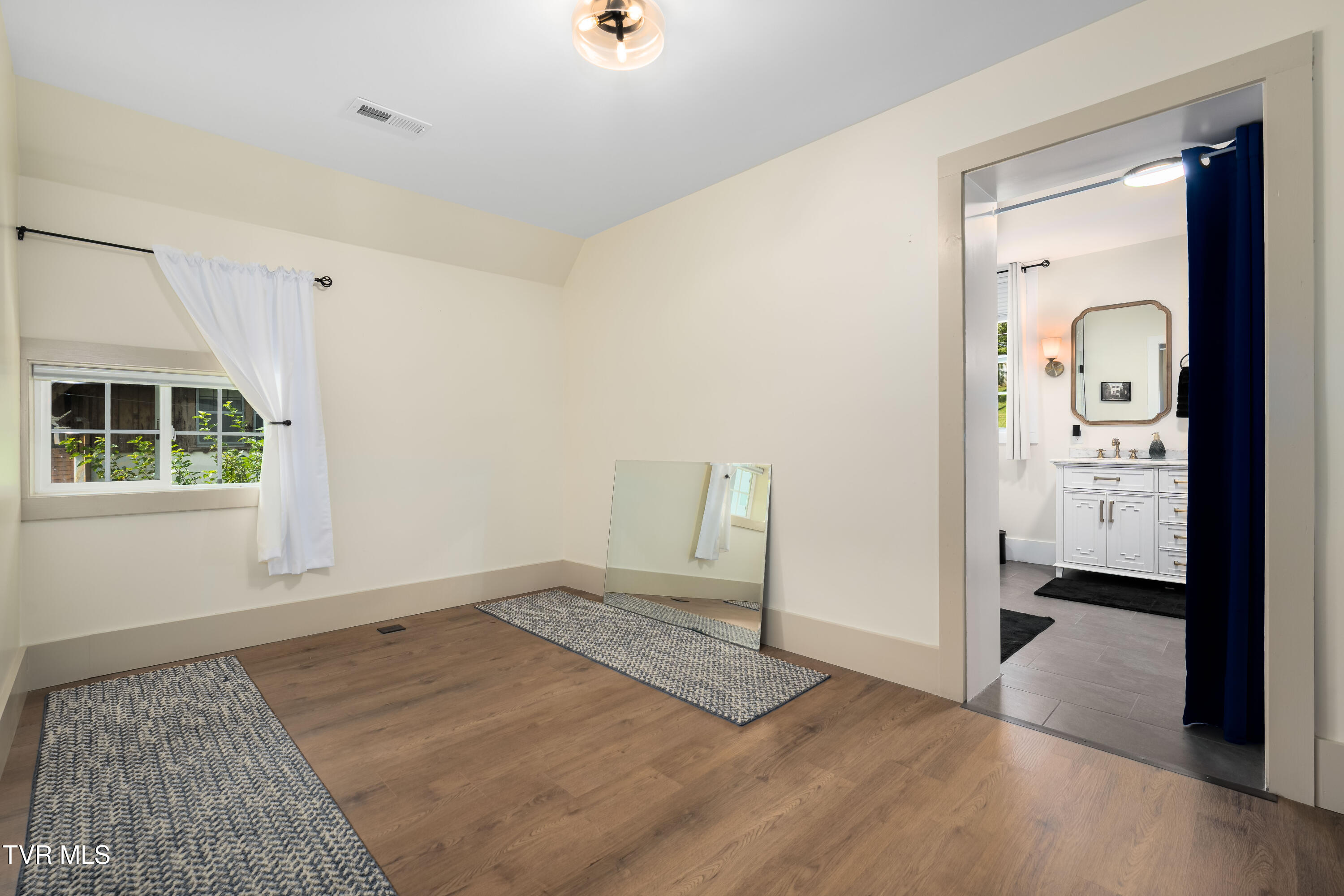 438 West Sullivan Street