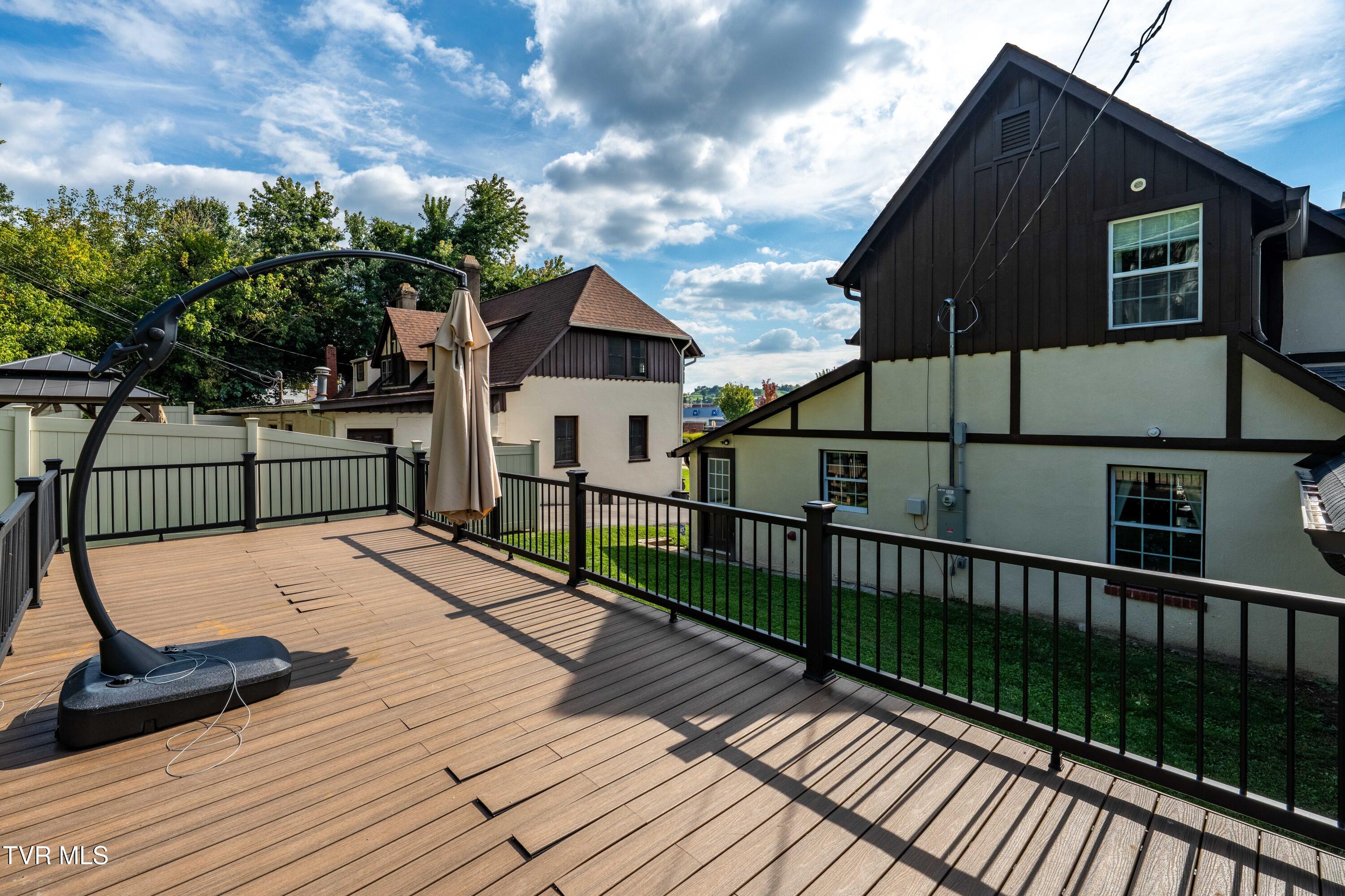 438 West Sullivan Street