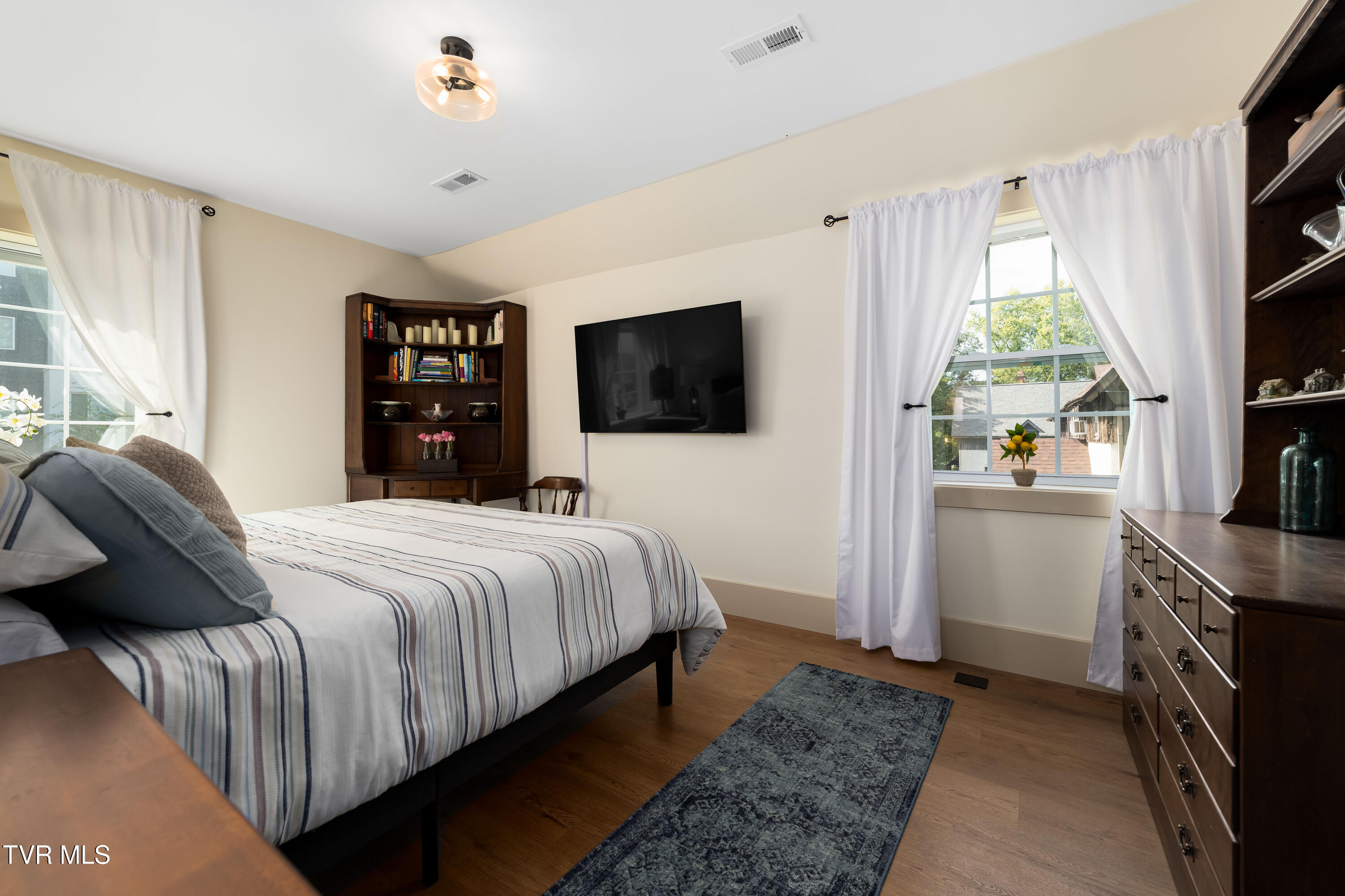 438 West Sullivan Street