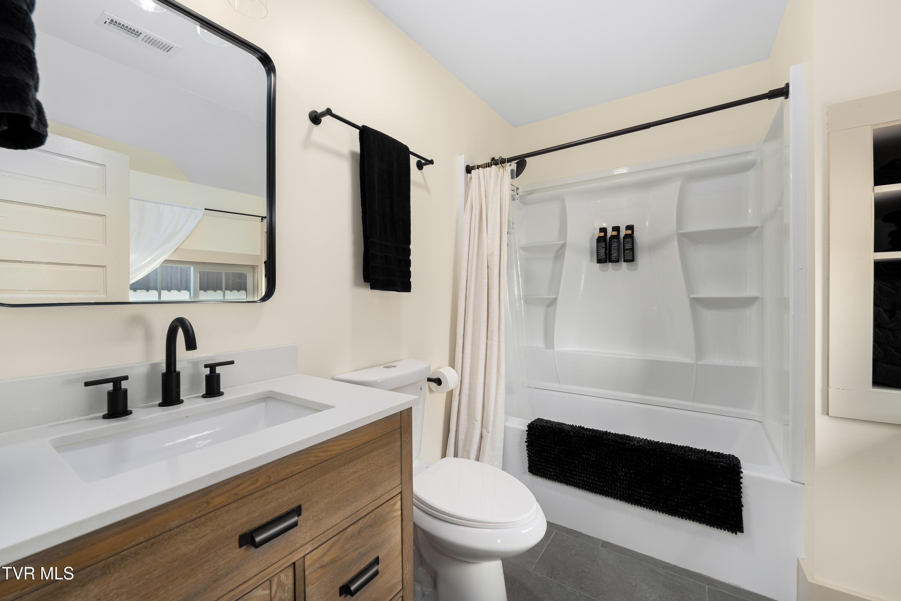 438 West Sullivan Street