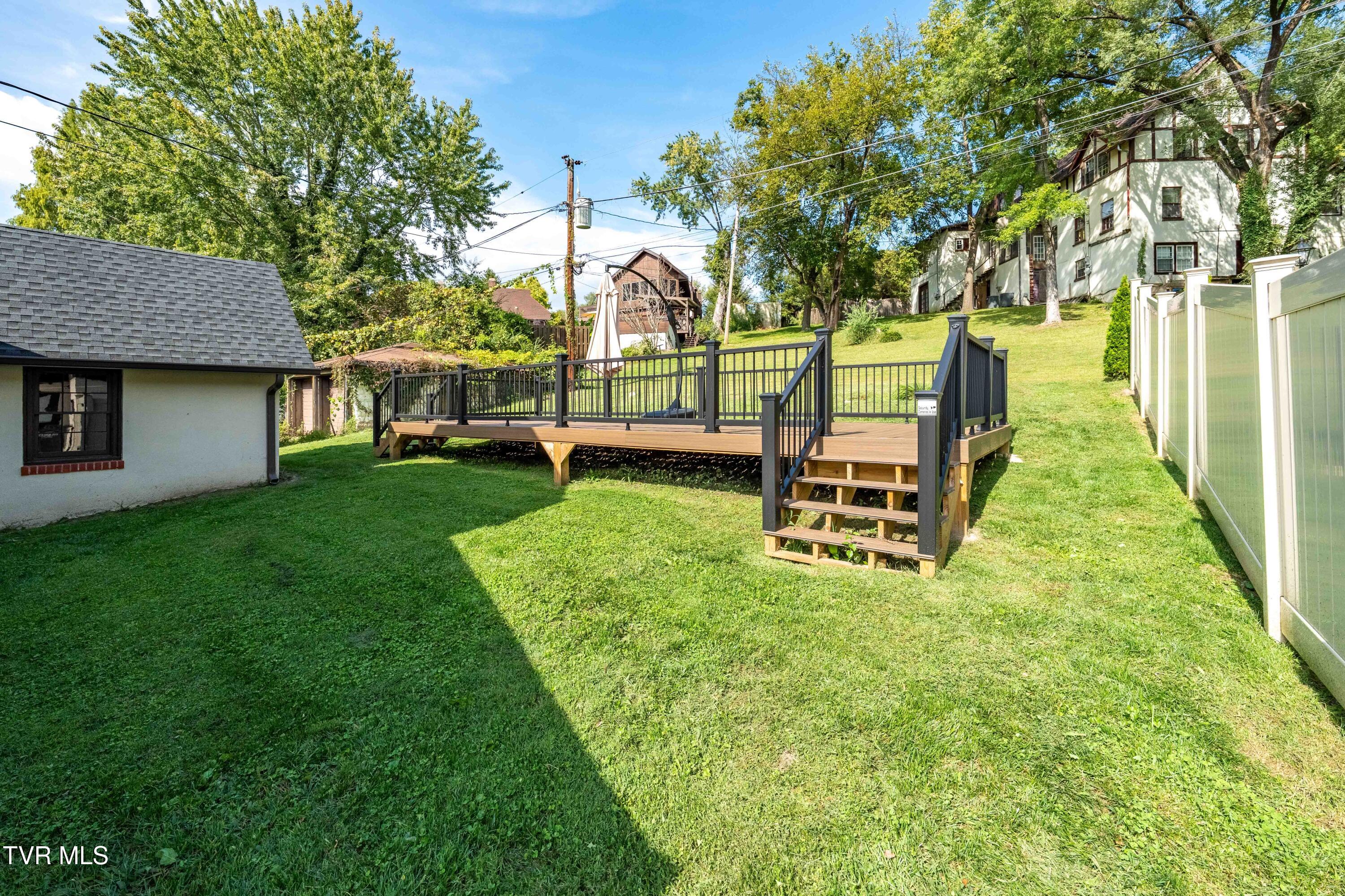 438 West Sullivan Street