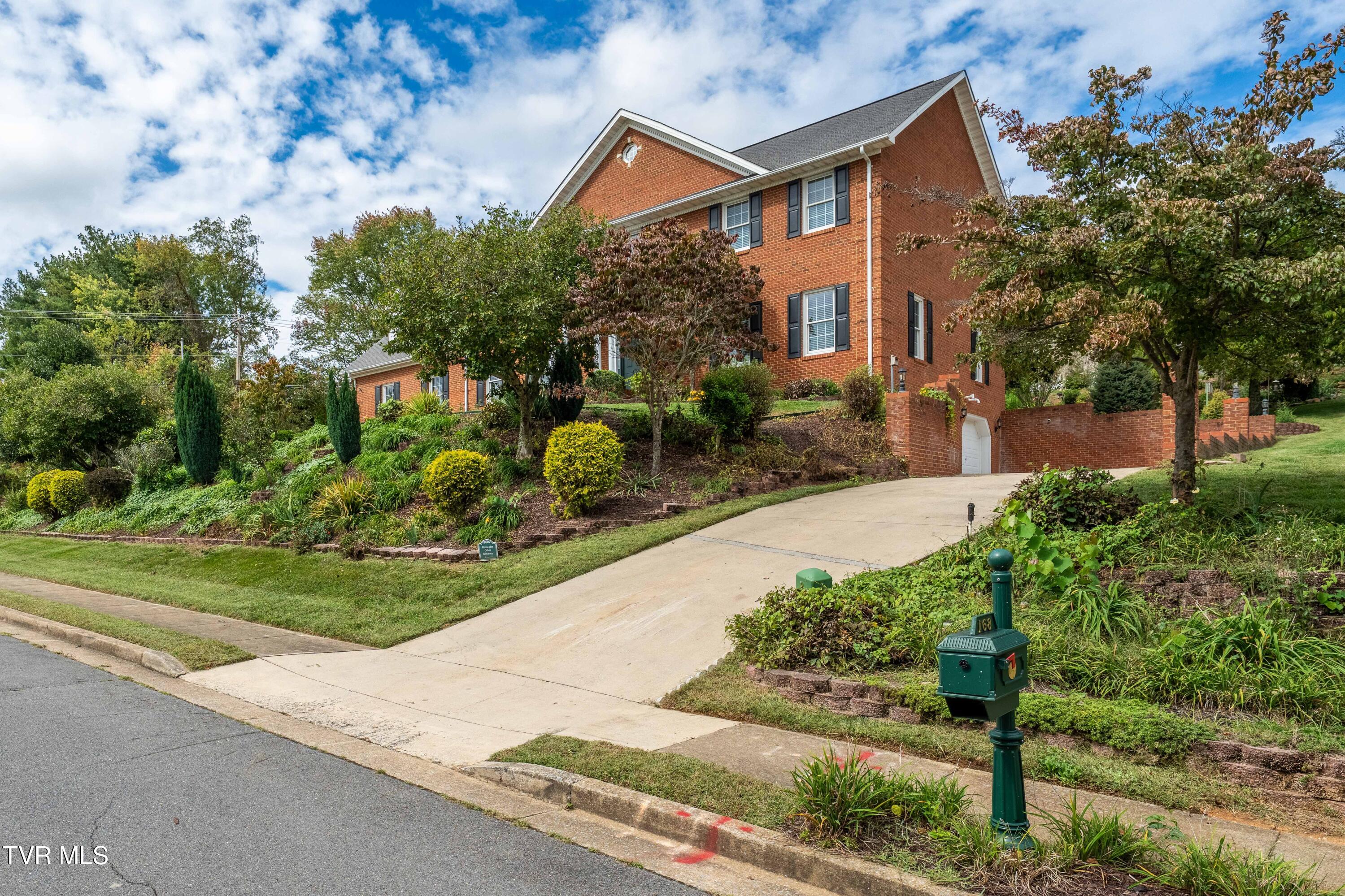 168 Laurel Ridge Drive