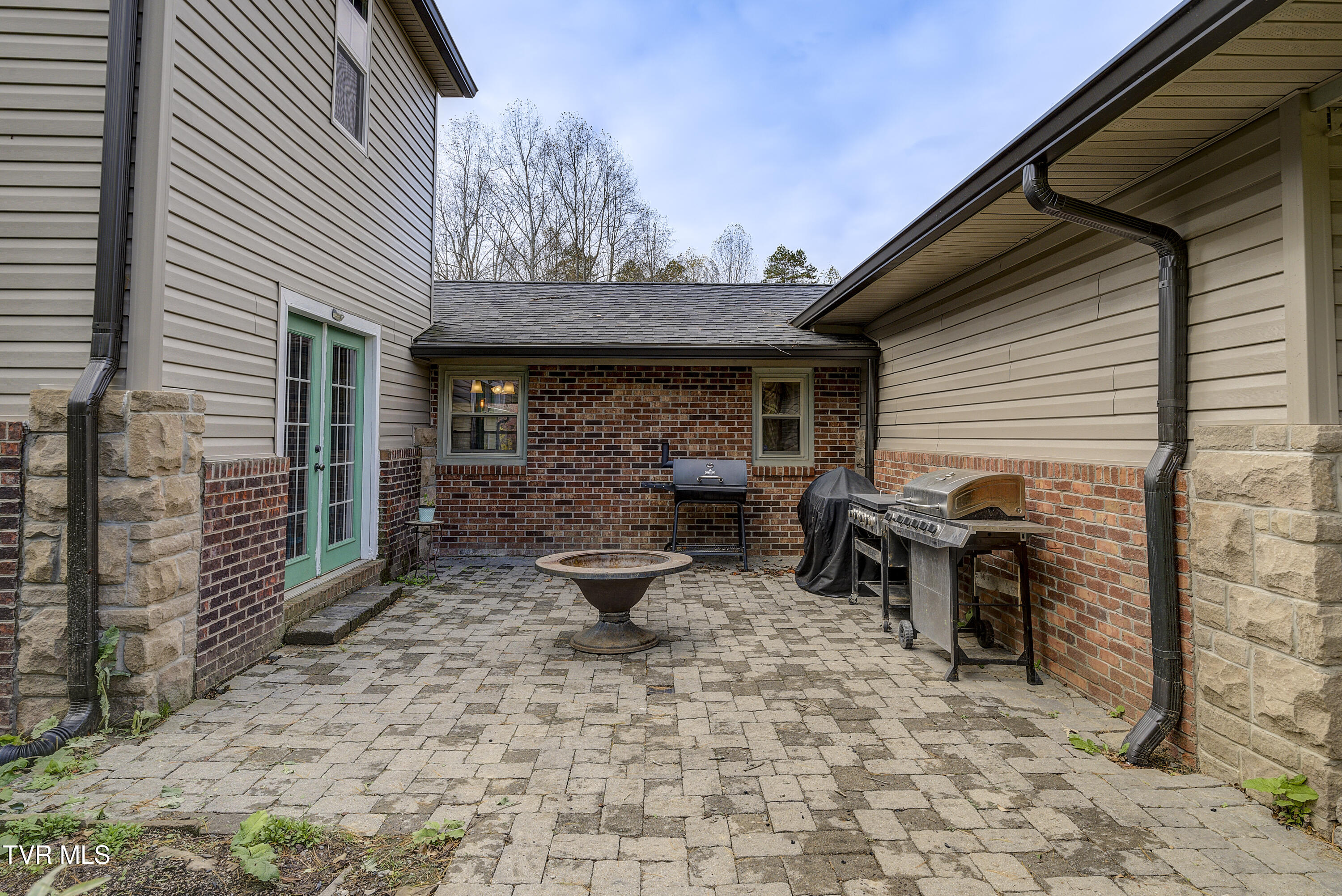 335 Pleasant Hill Place