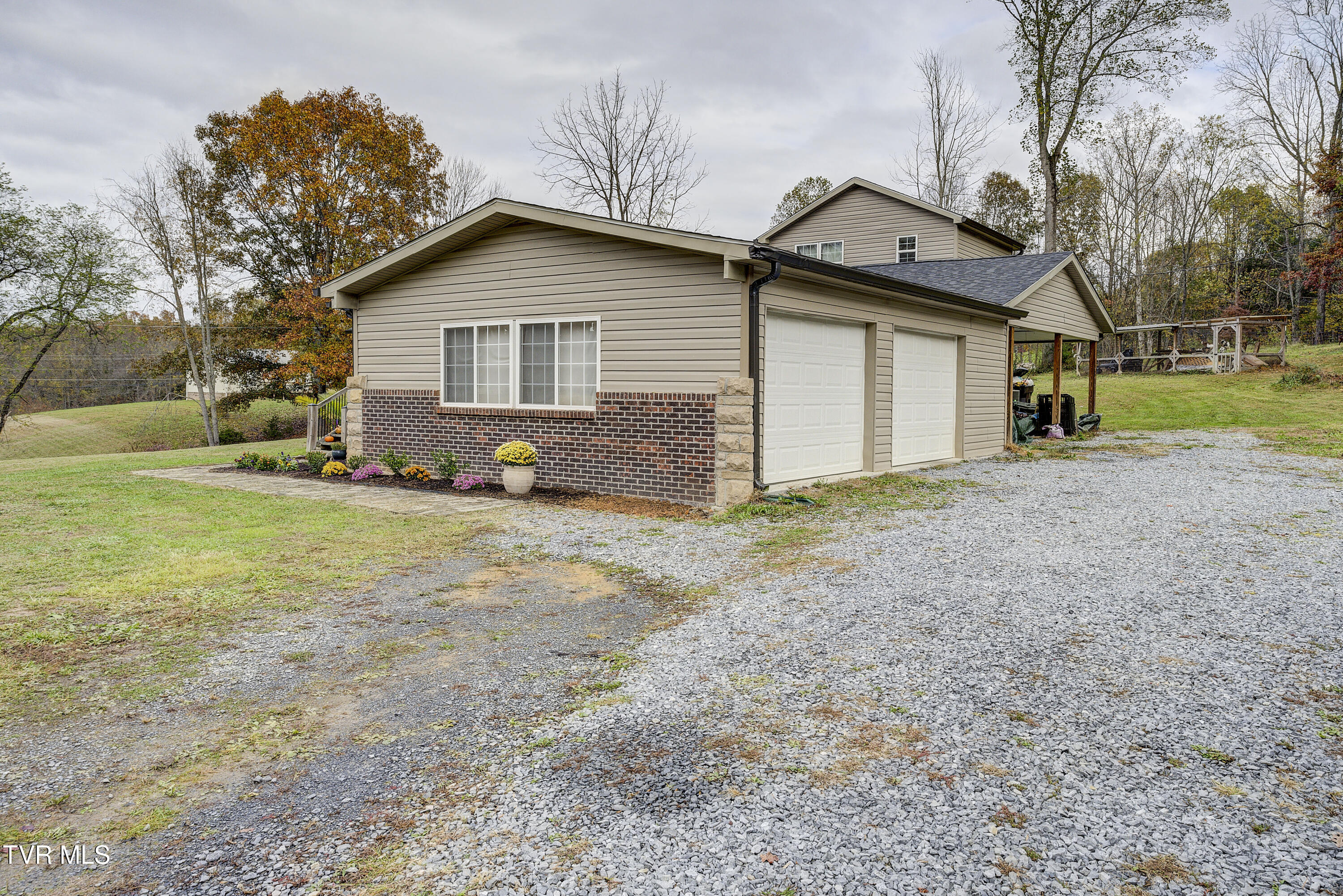 335 Pleasant Hill Place