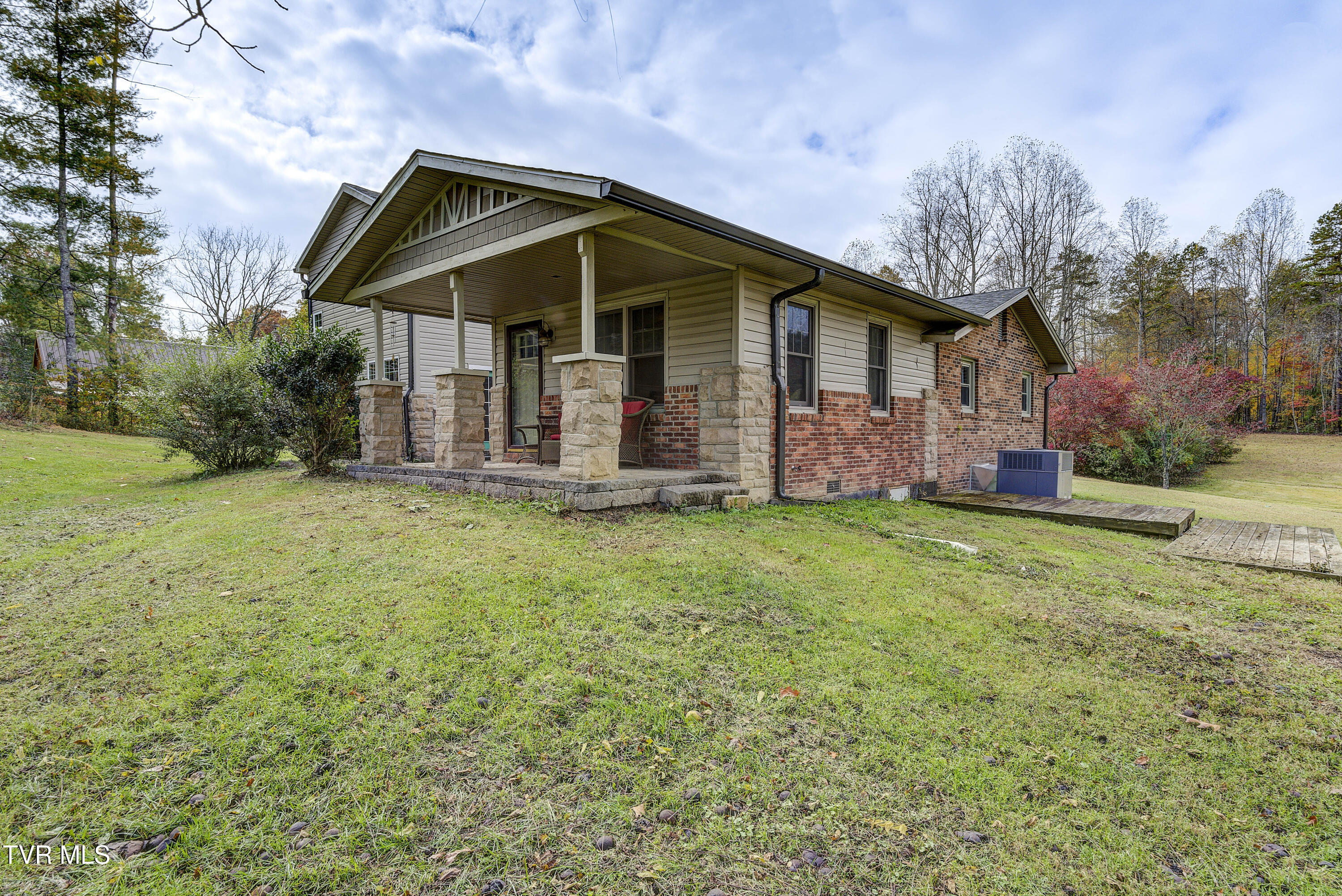 335 Pleasant Hill Place