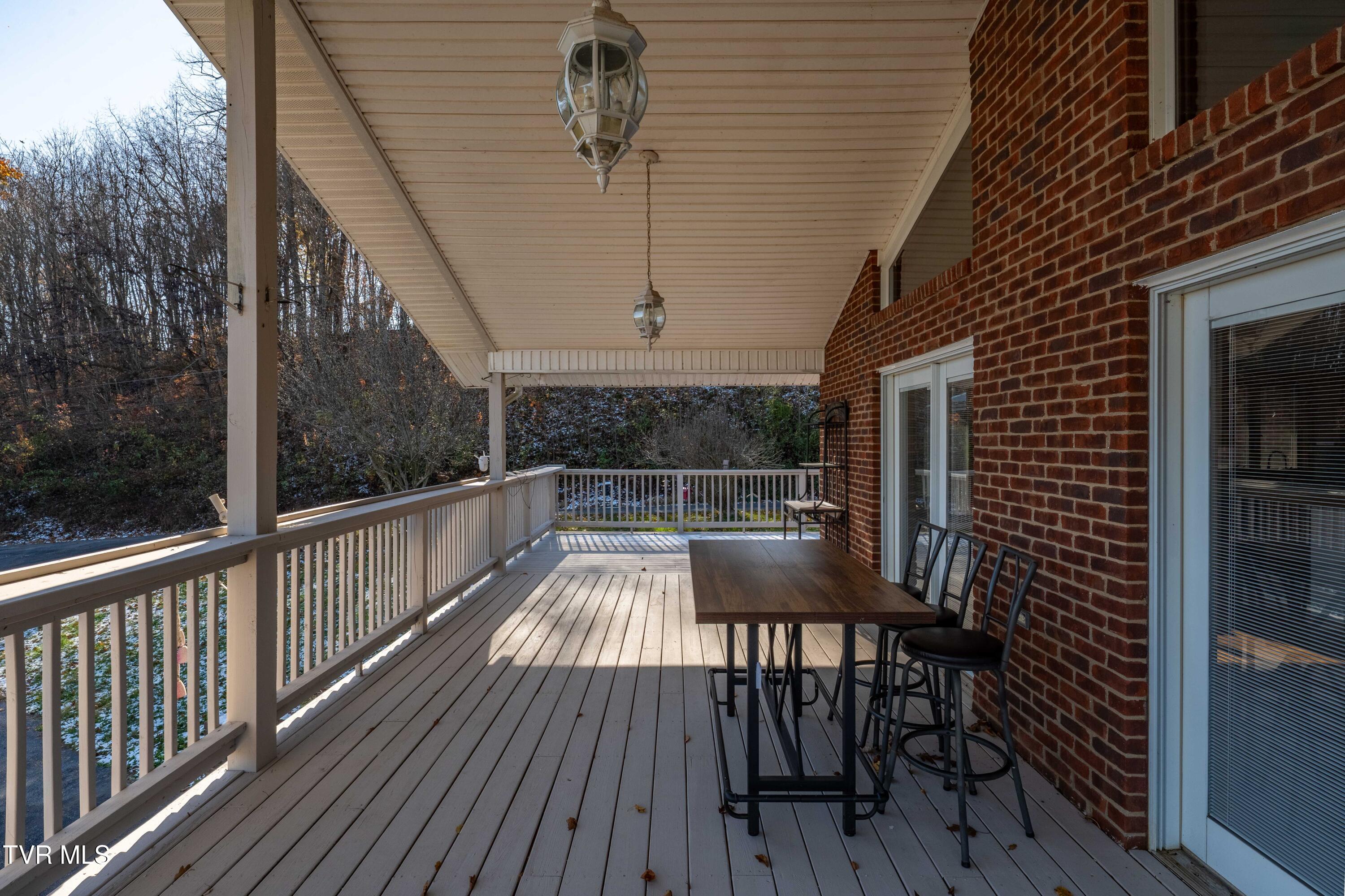 2638 South 81 Highway