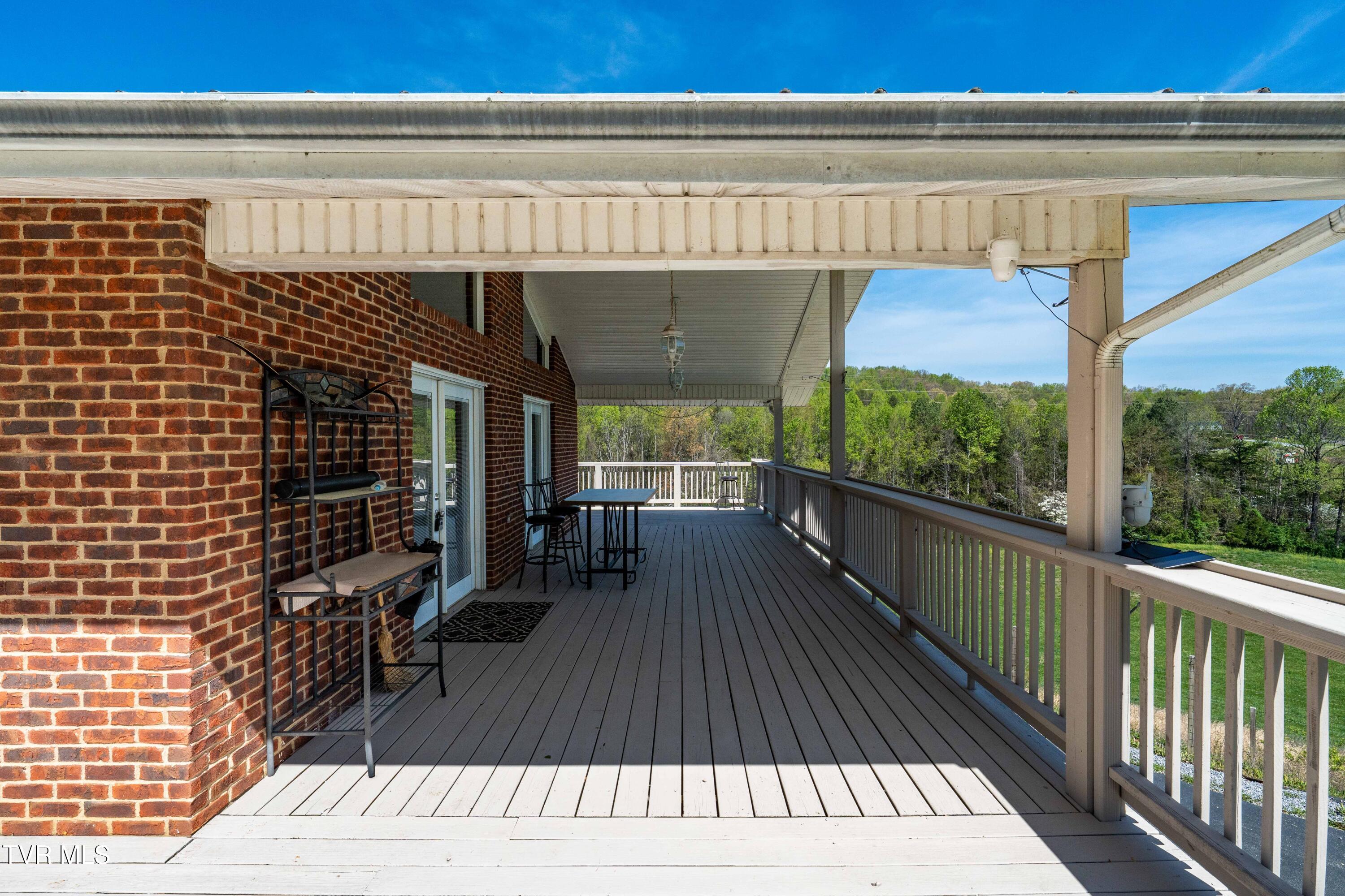 2638 South 81 Highway