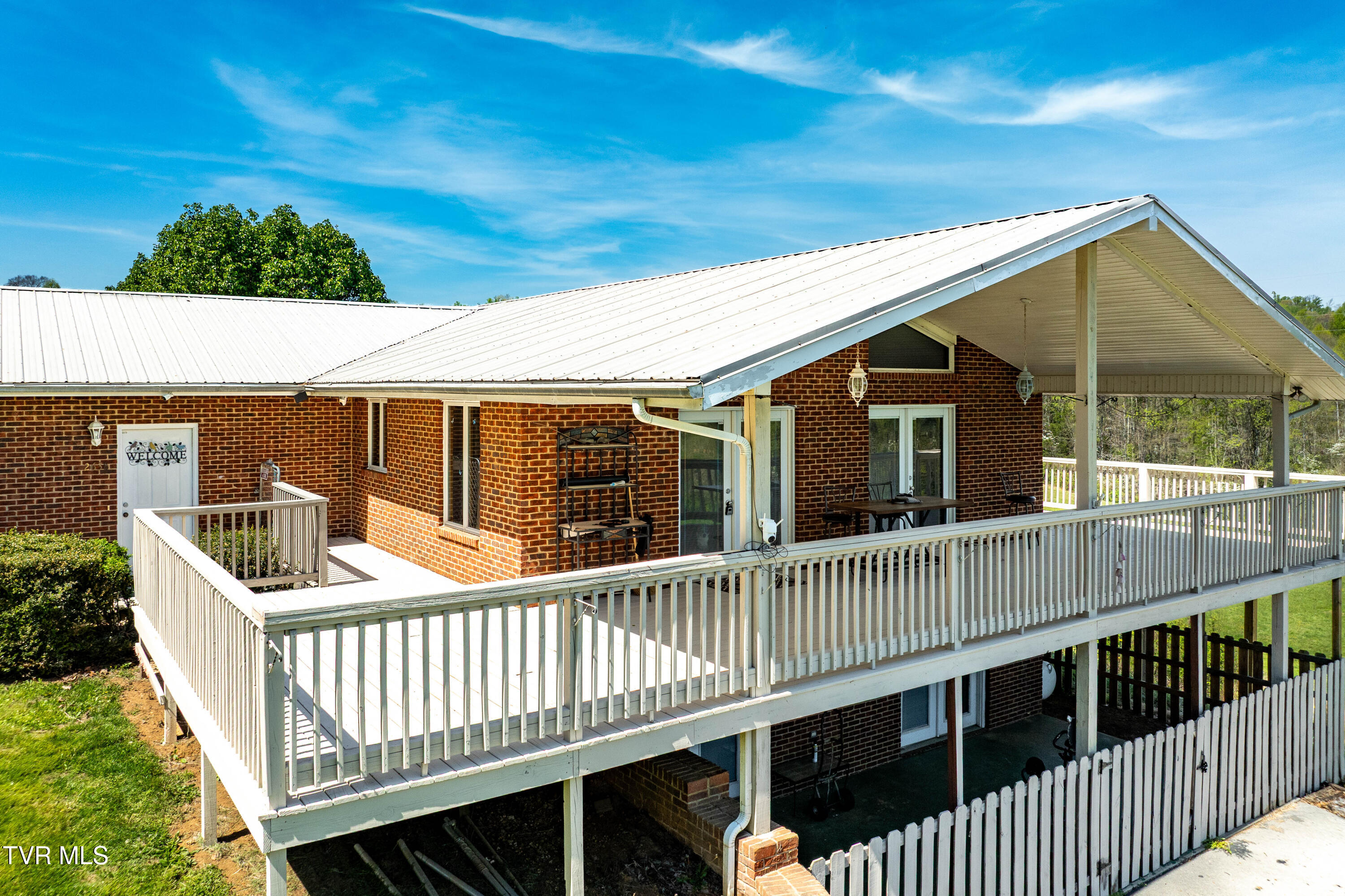 2638 South 81 Highway