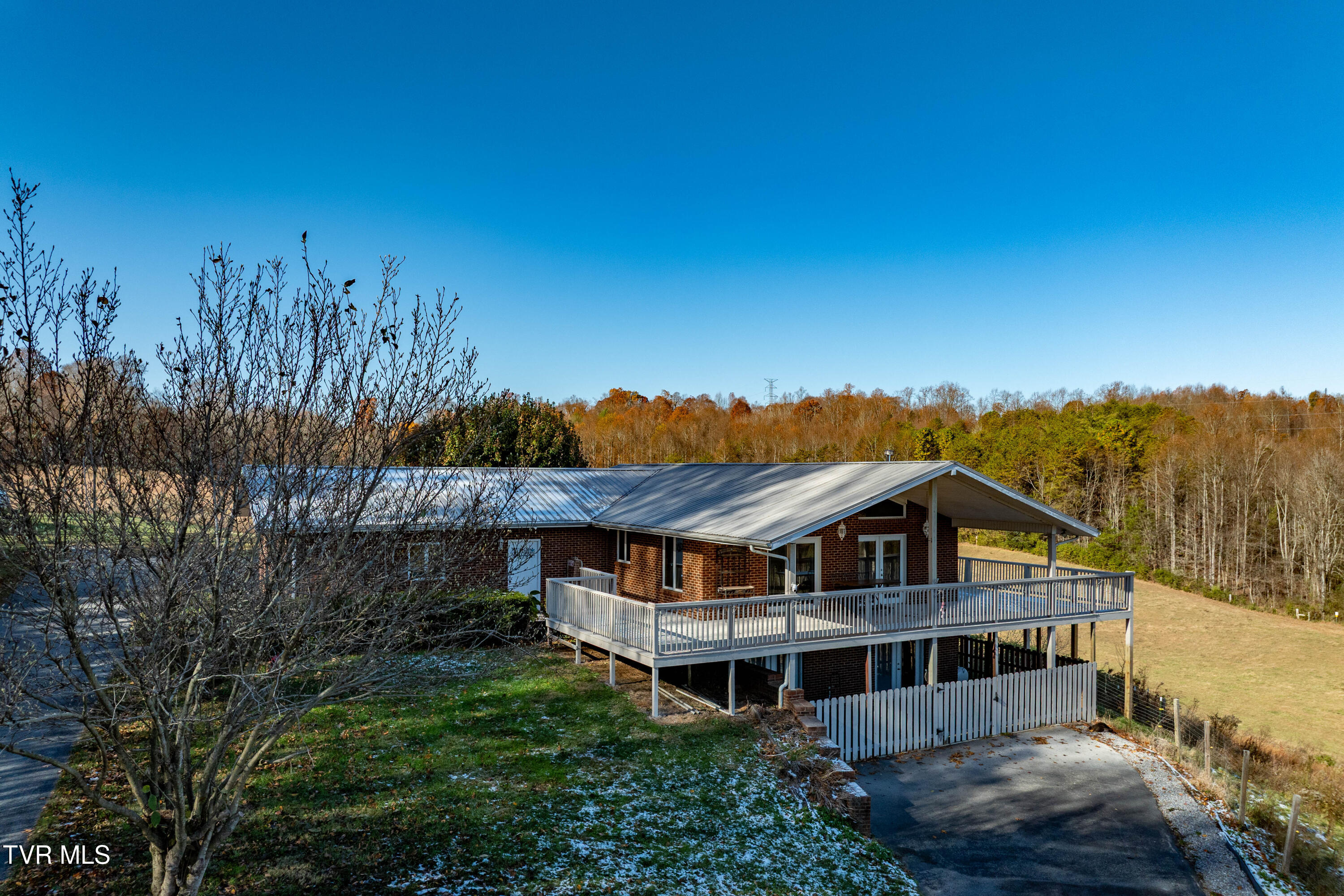 2638 South 81 Highway