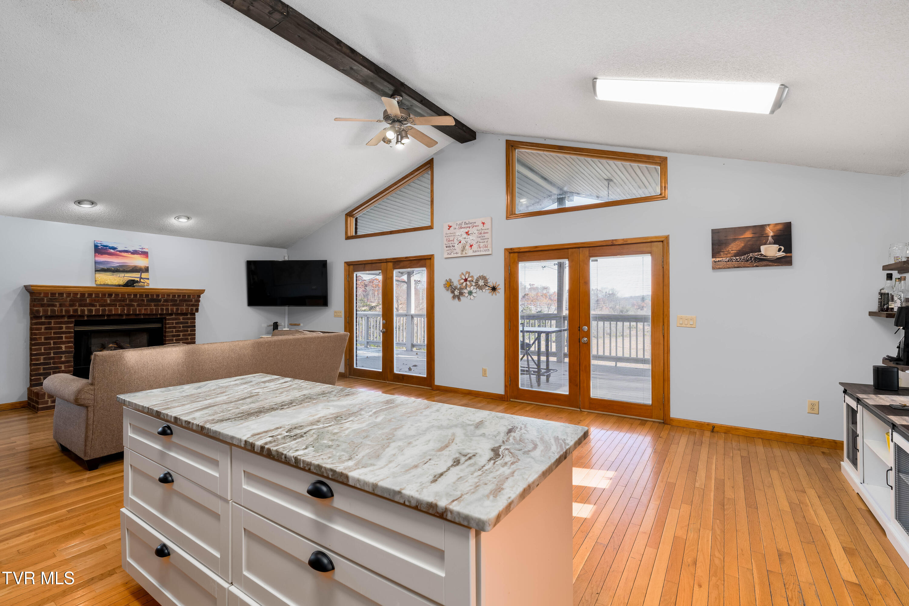 2638 South 81 Highway