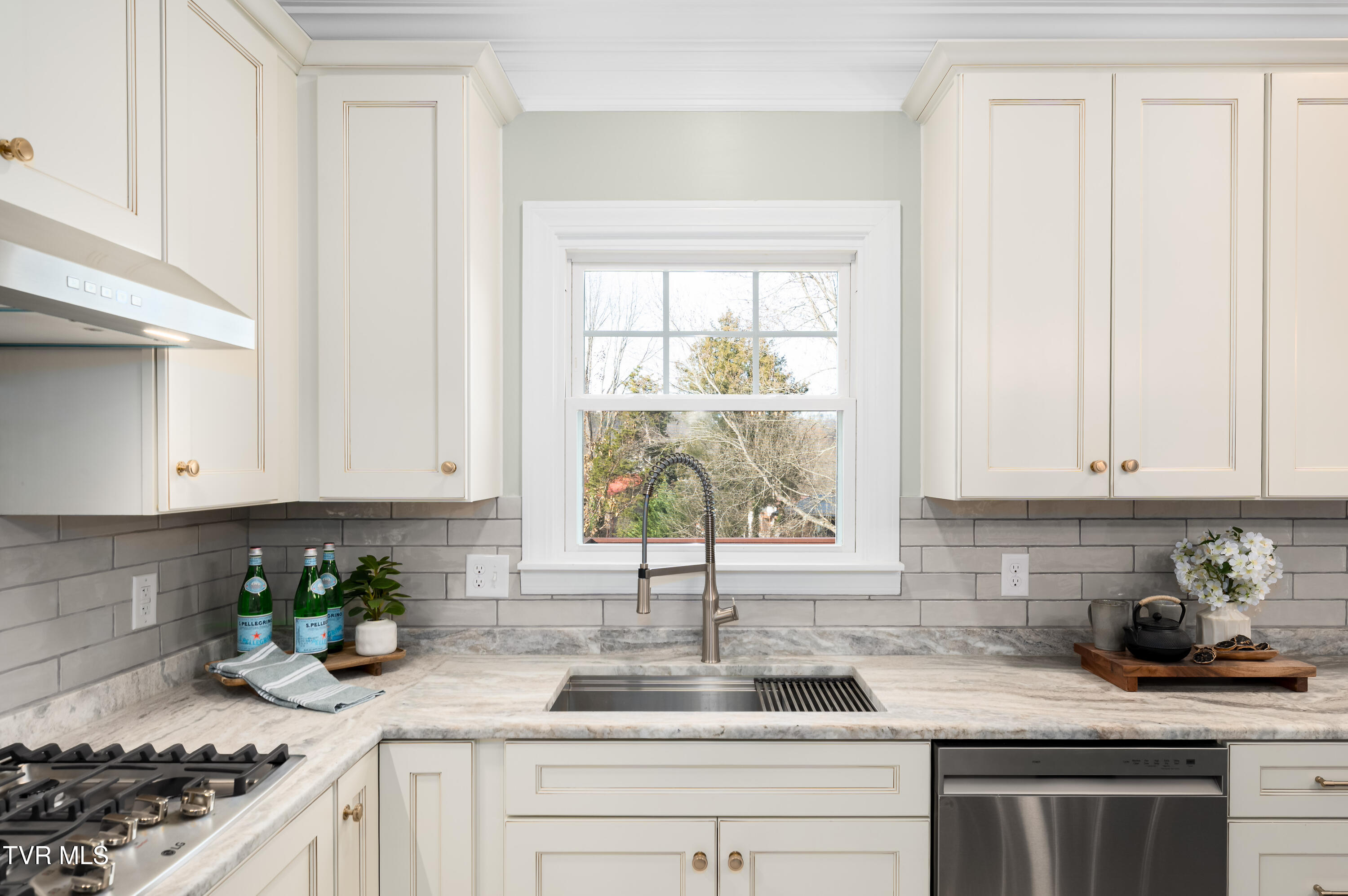 1220 Morning Dove Drive