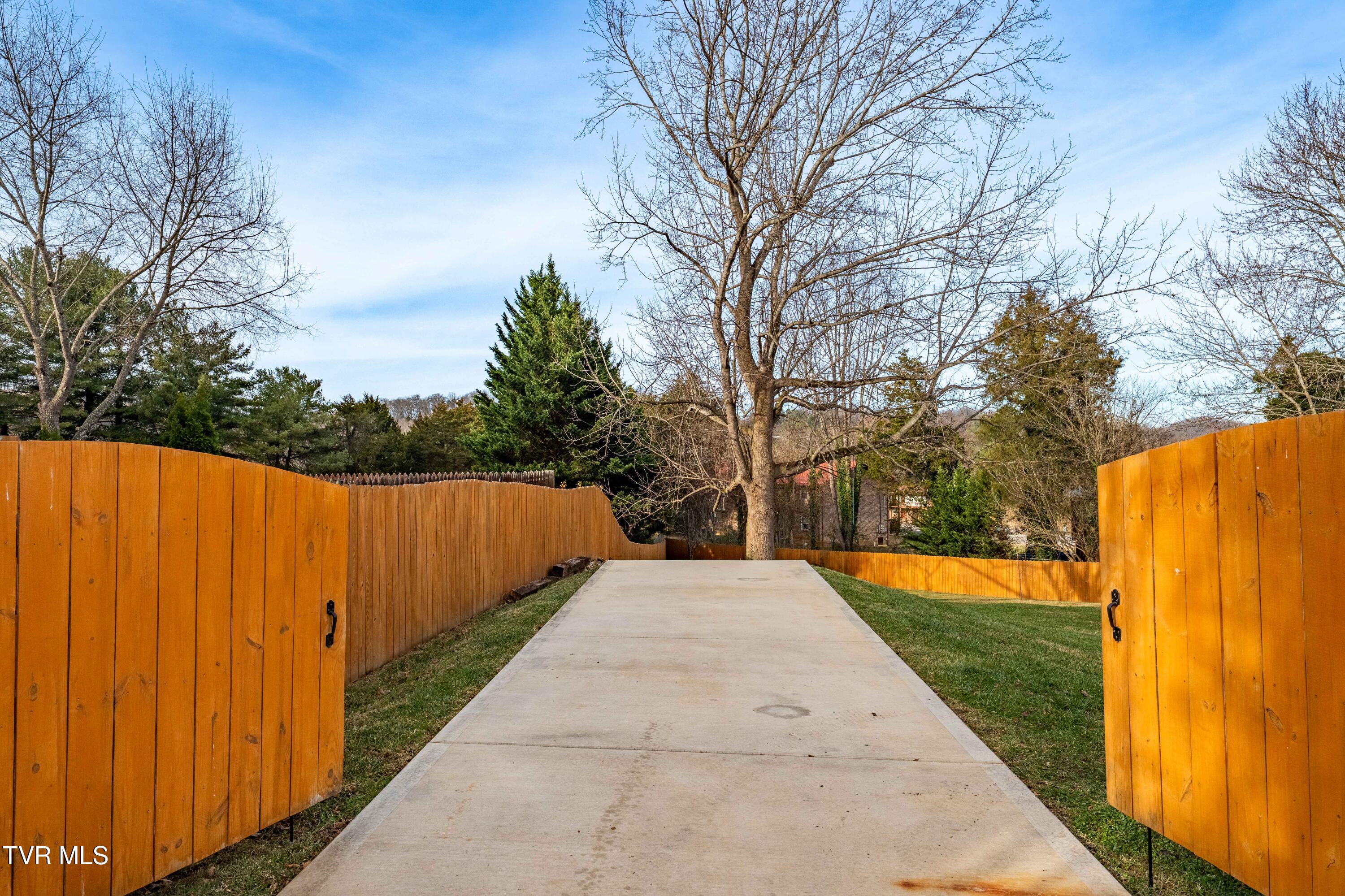 1220 Morning Dove Drive