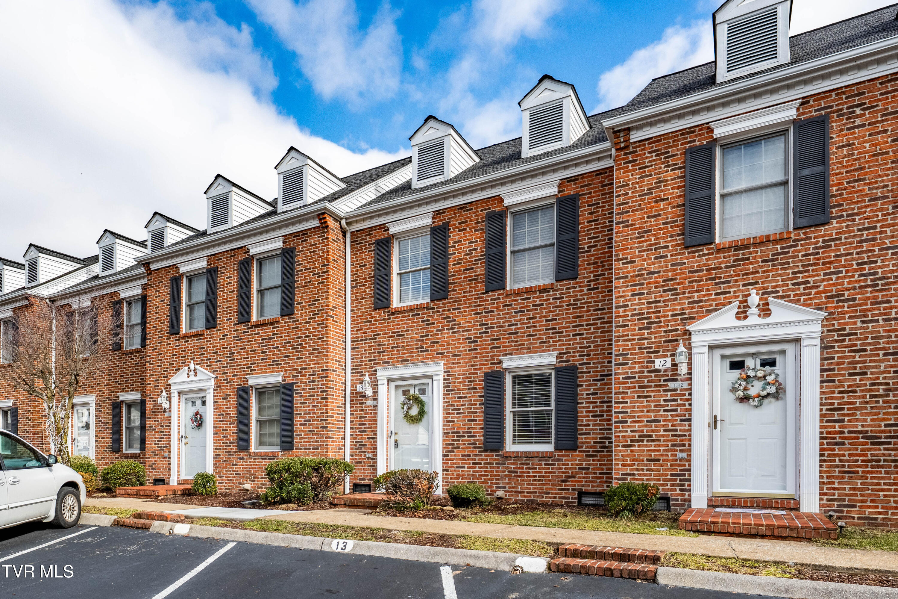 400 Sunset Drive C13