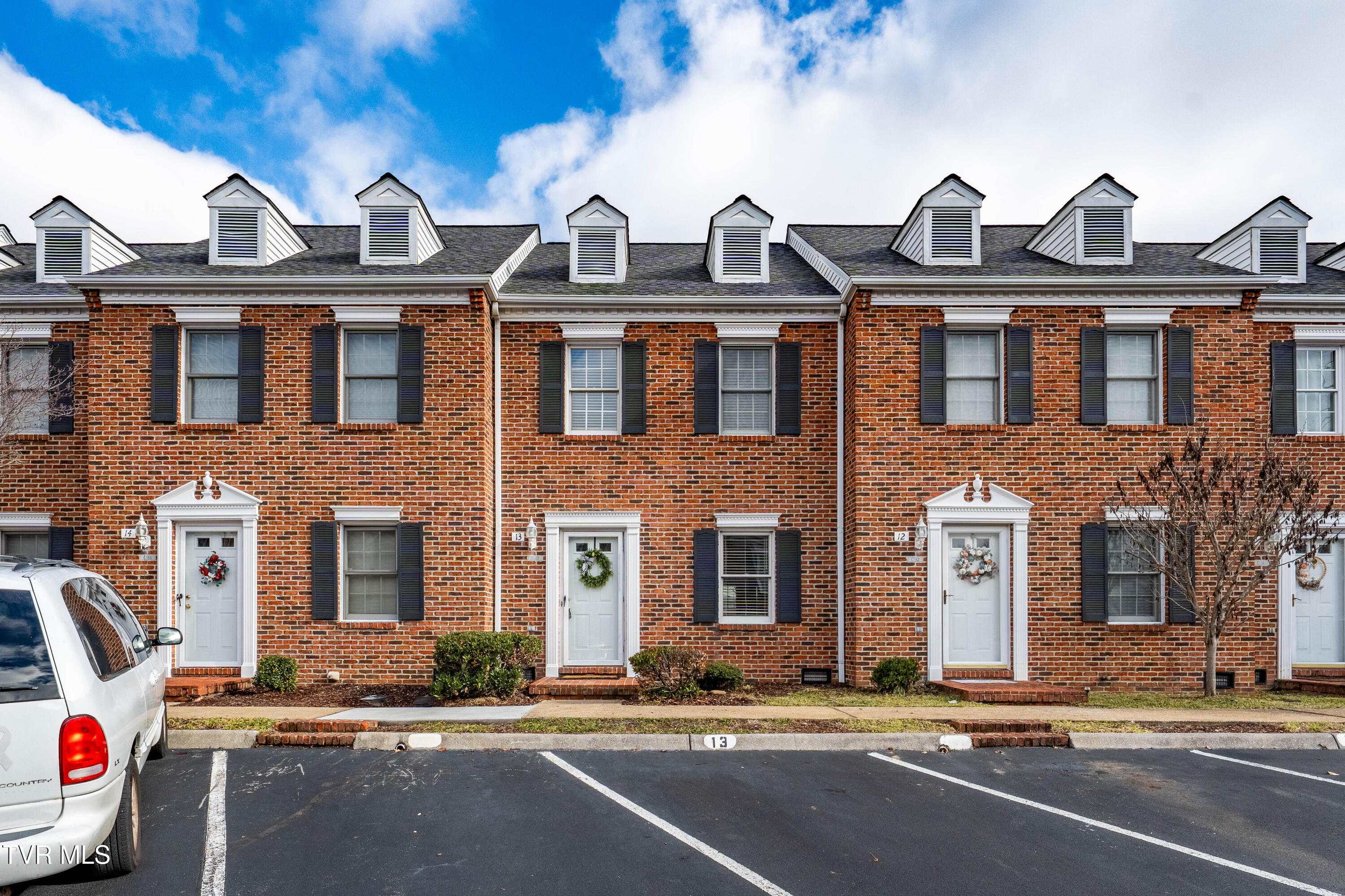 400 Sunset Drive C13