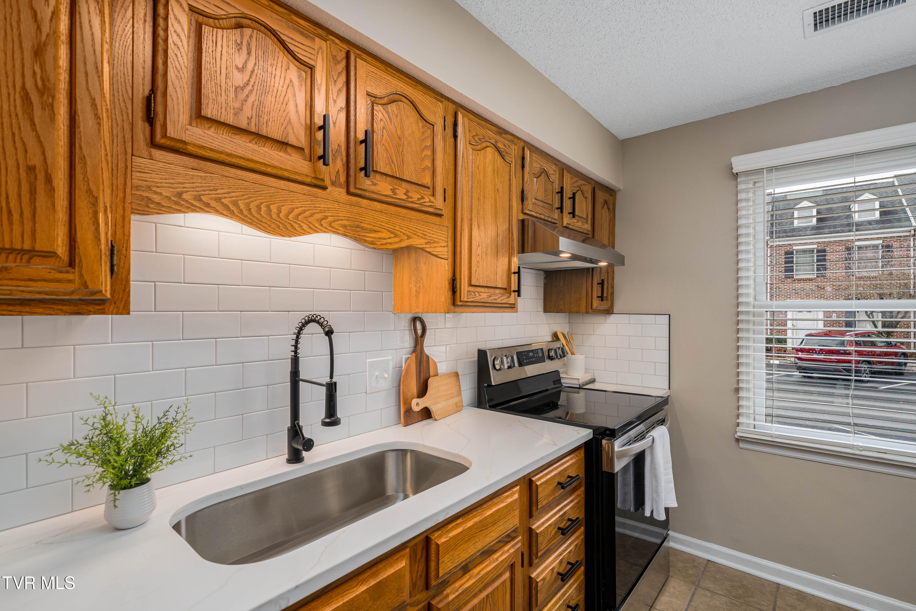 400 Sunset Drive C13