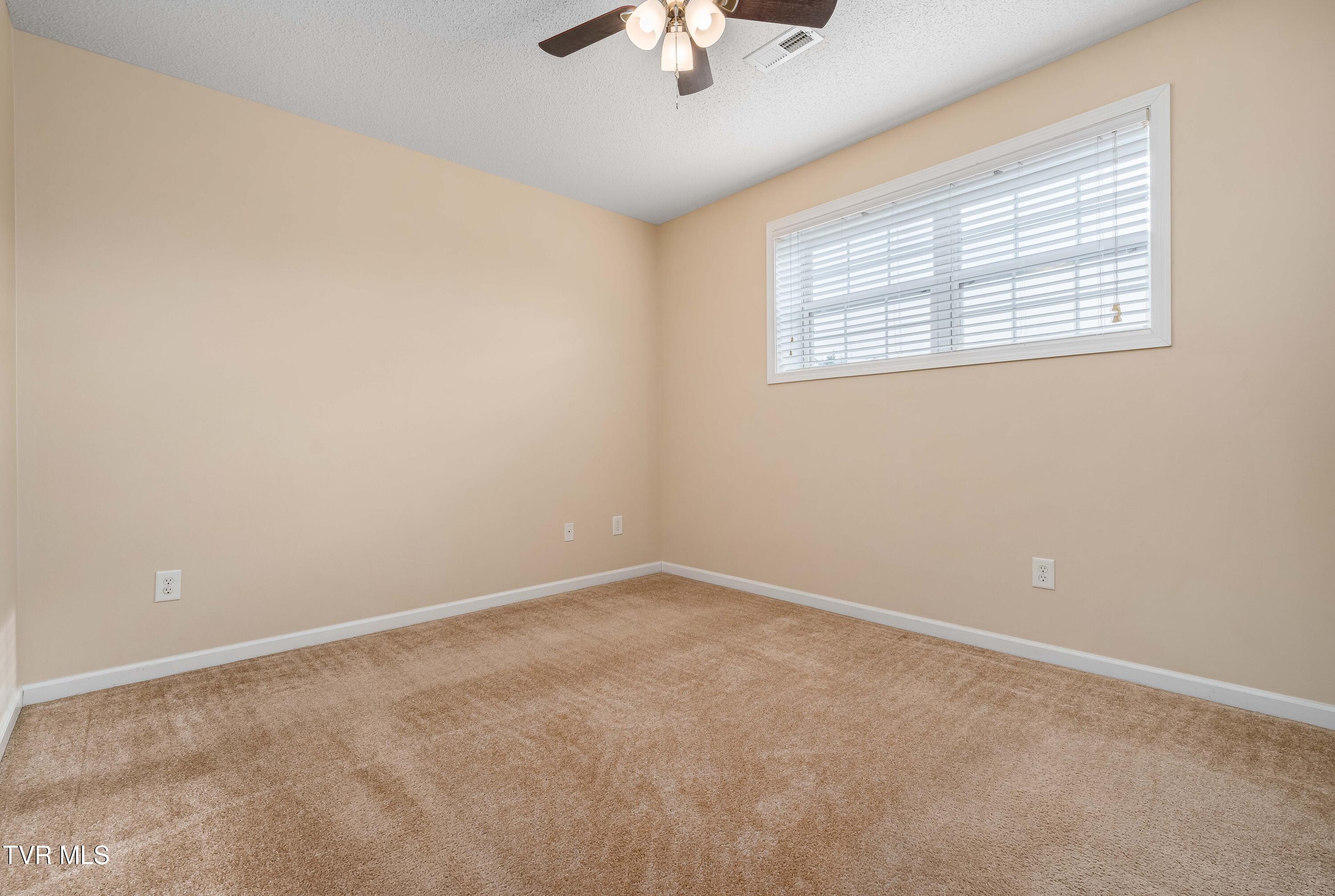 510 Mockingbird Place