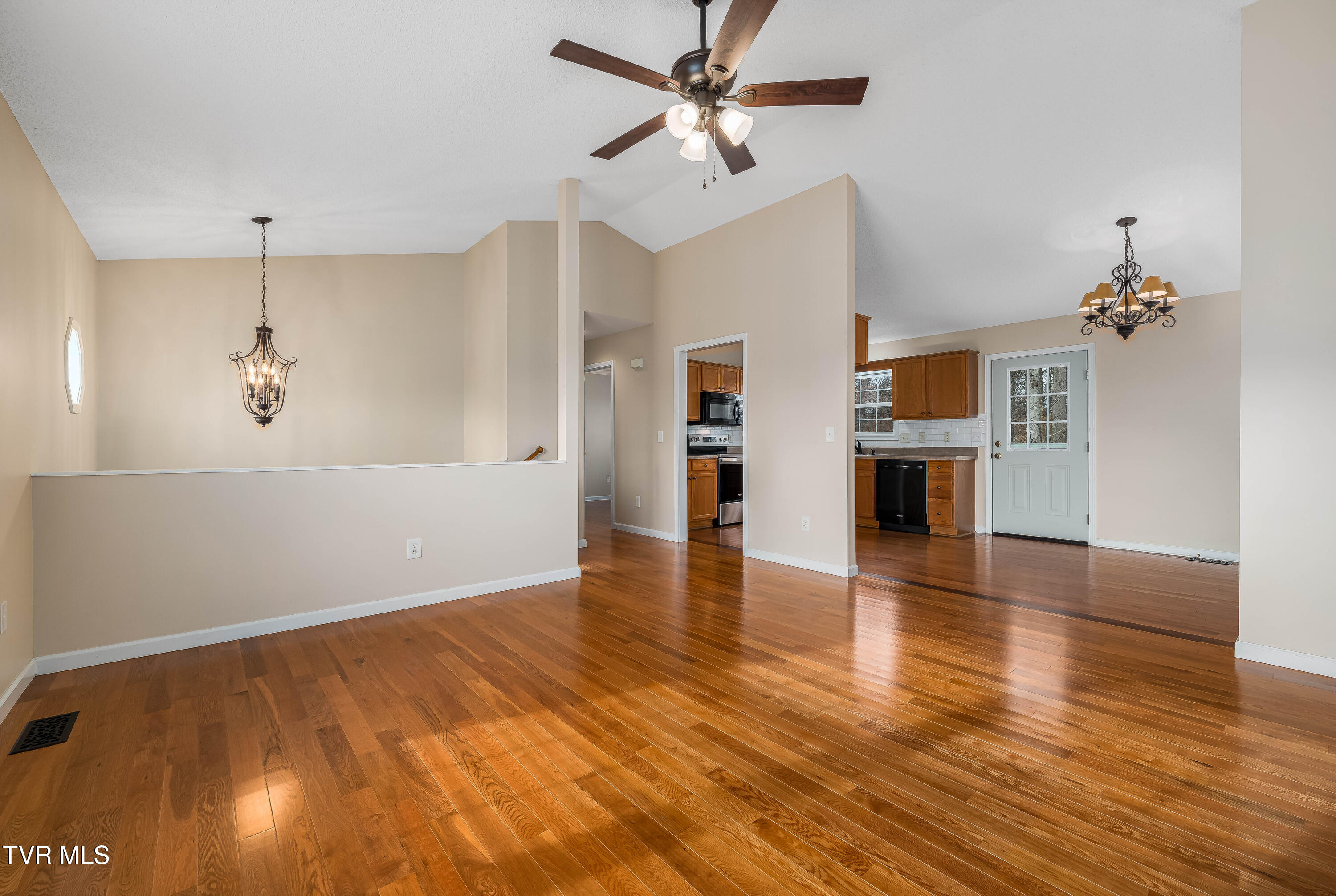 510 Mockingbird Place