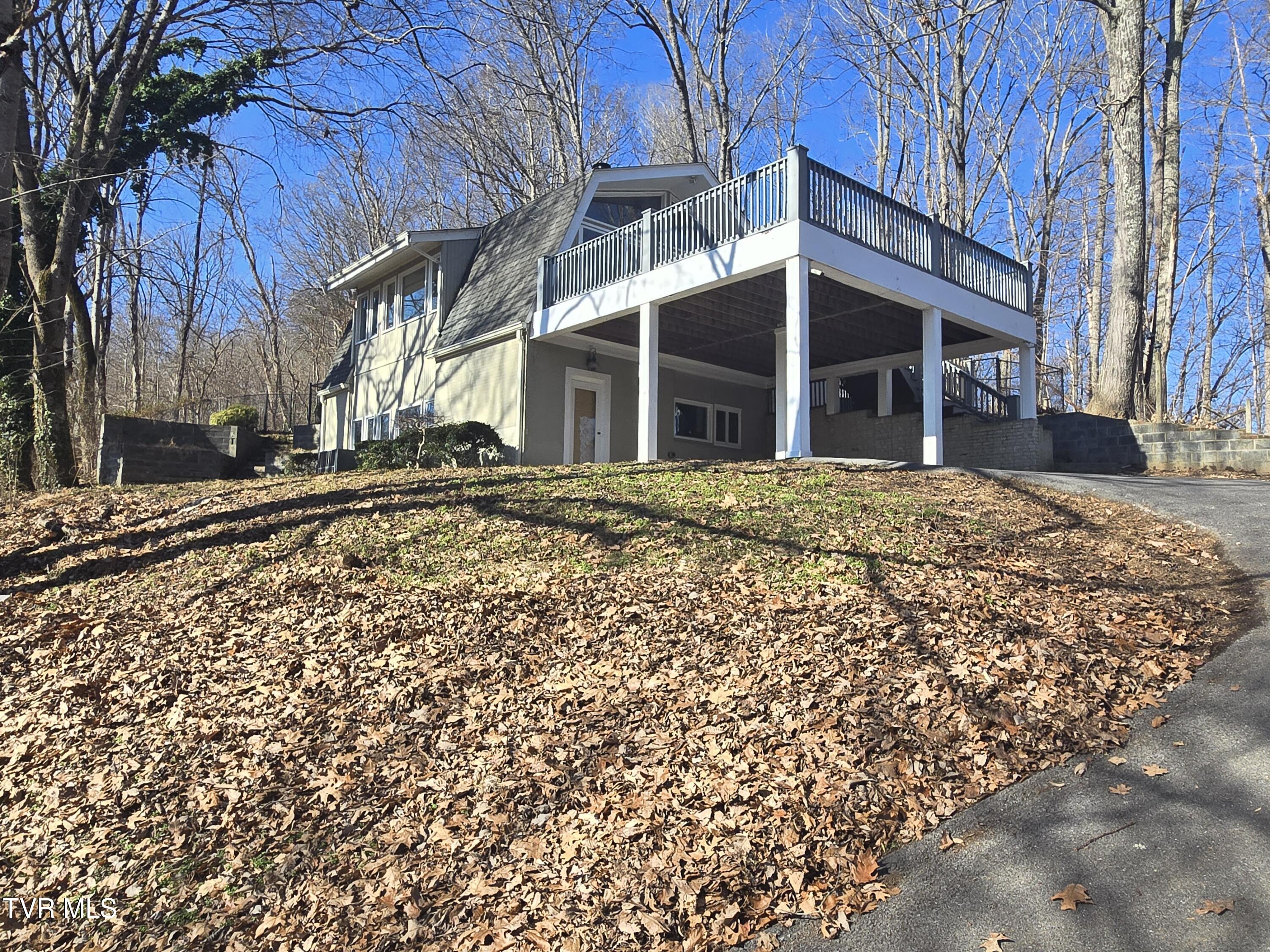 324 Upland Way