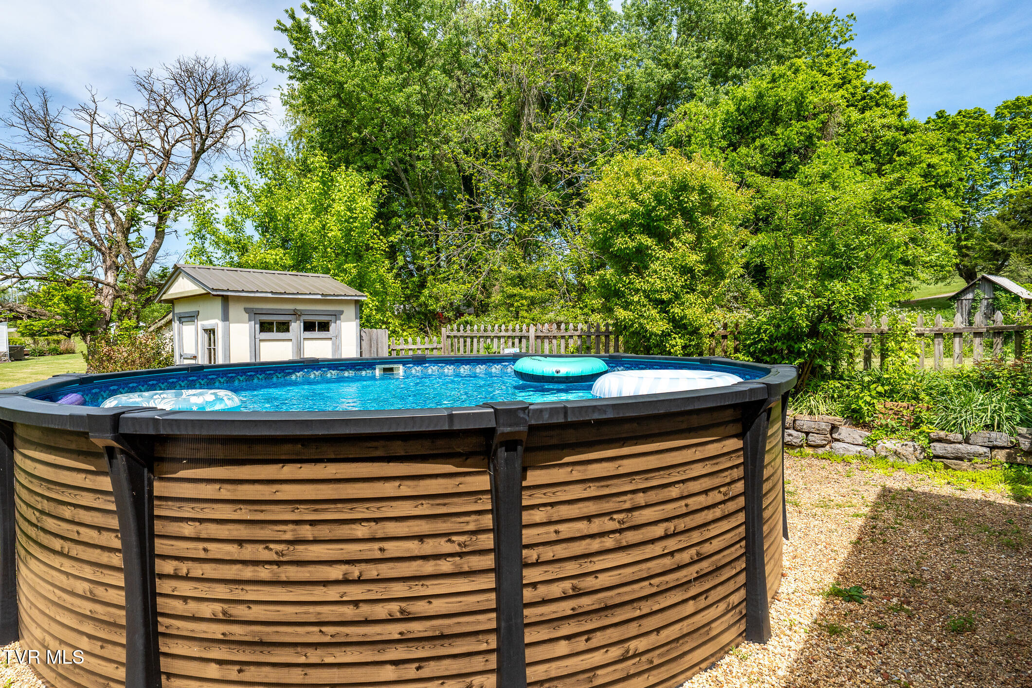 985 Chuckey Pike