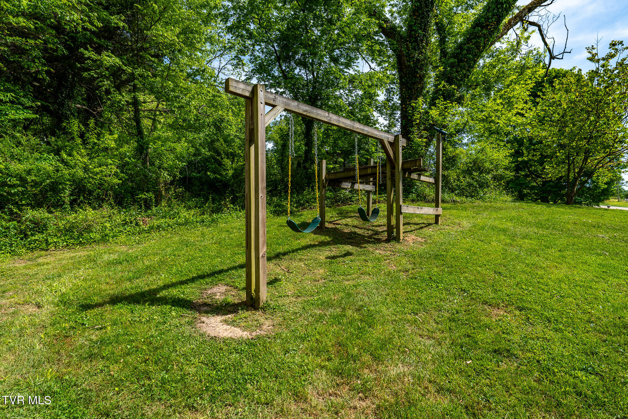985 Chuckey Pike