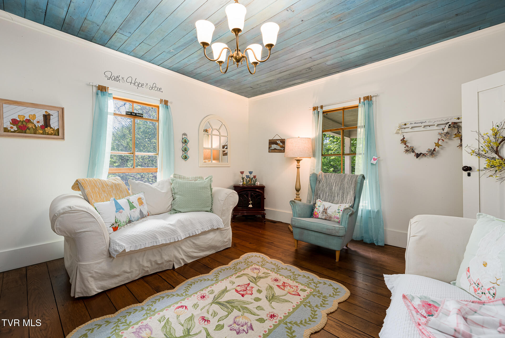 985 Chuckey Pike