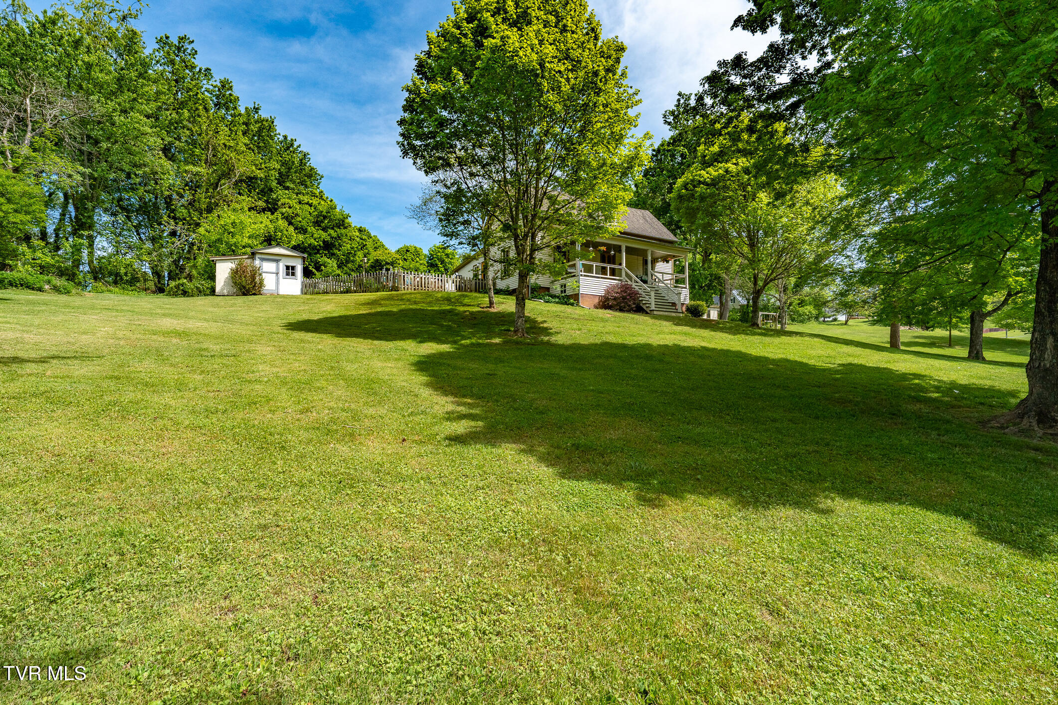 985 Chuckey Pike