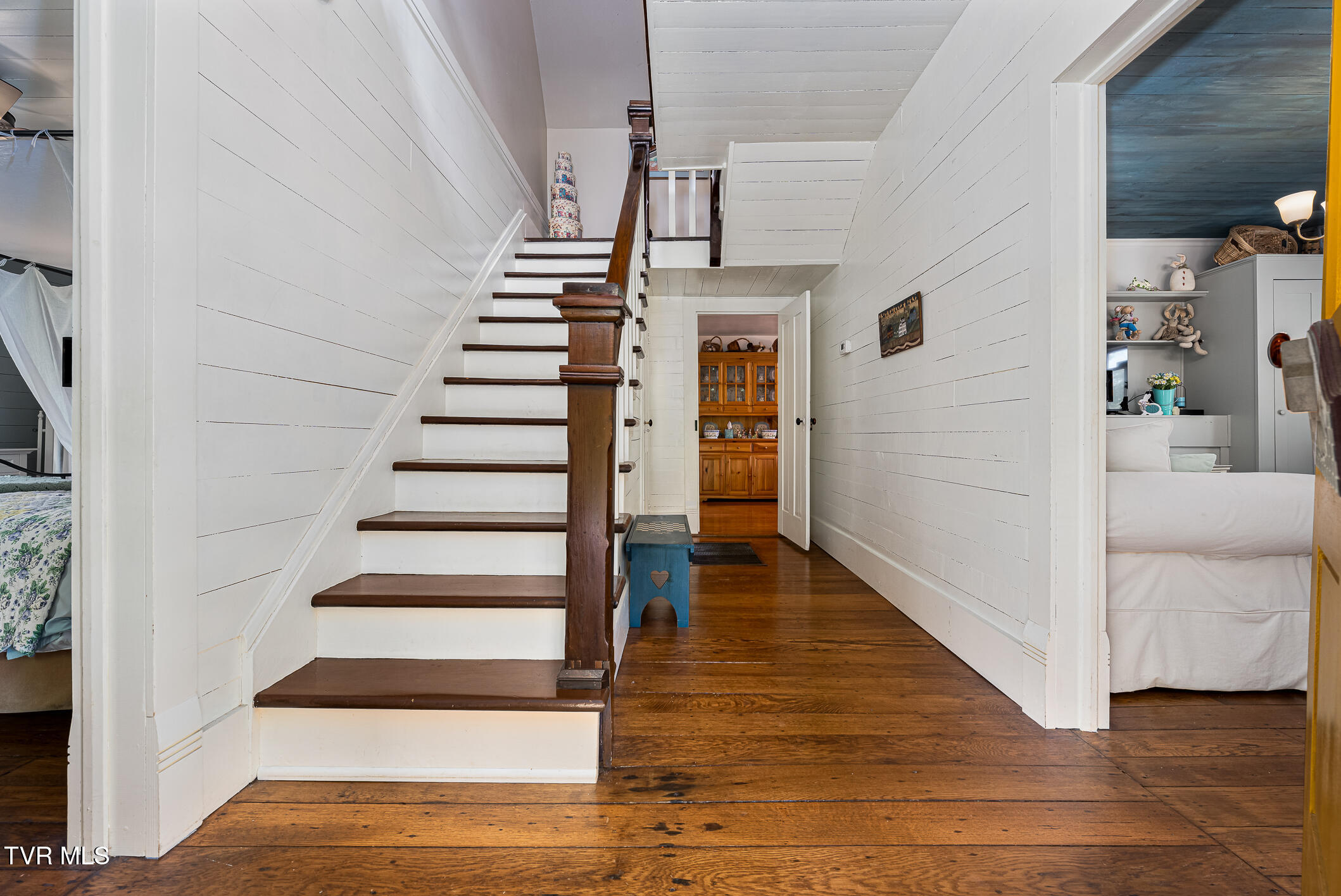 985 Chuckey Pike