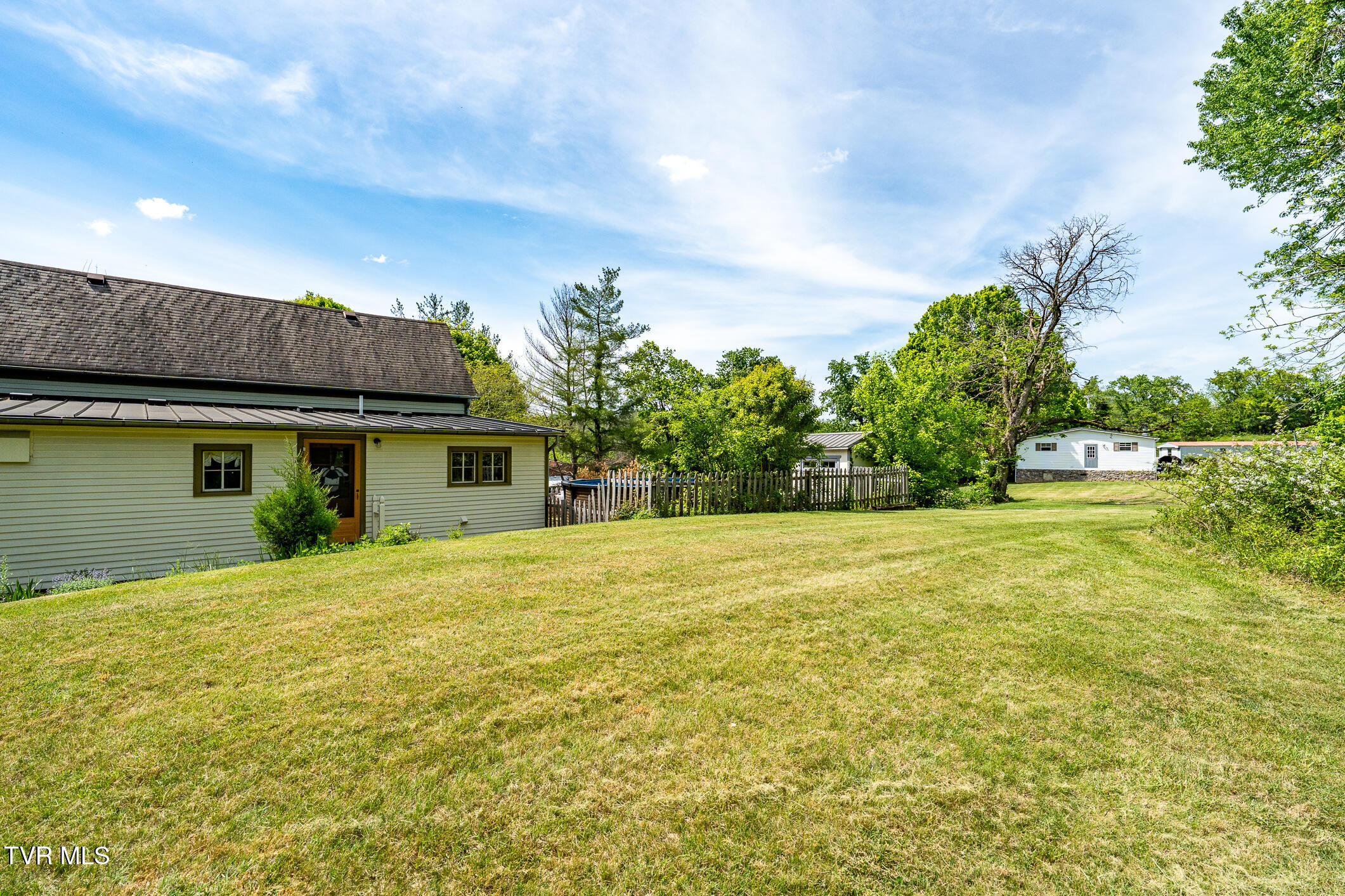 985 Chuckey Pike