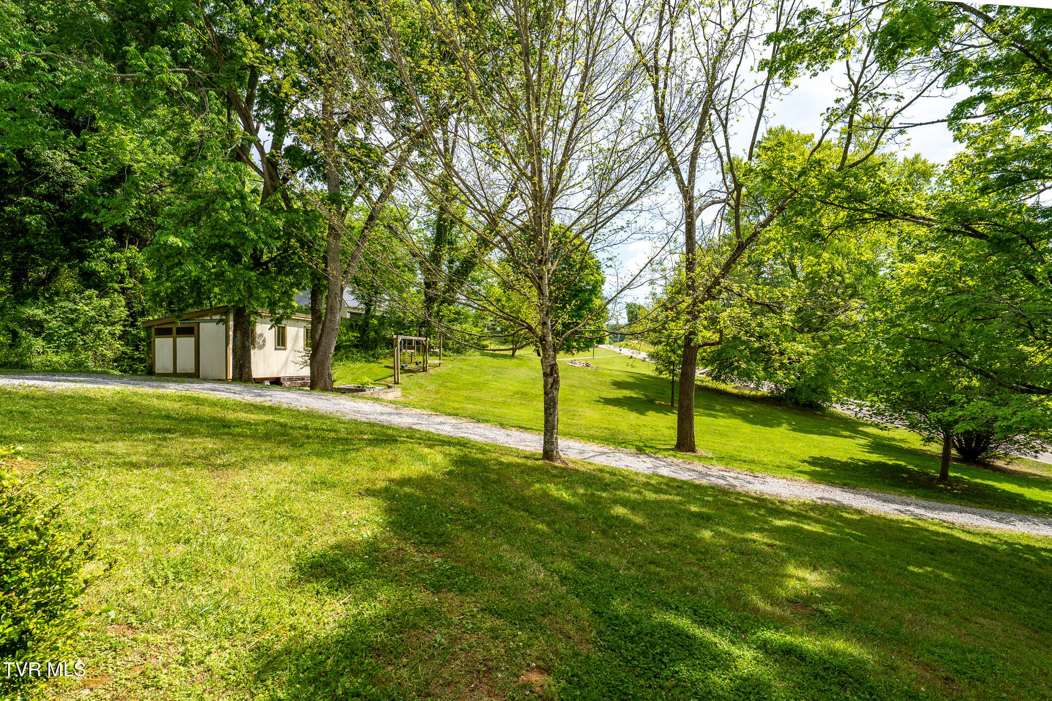 985 Chuckey Pike