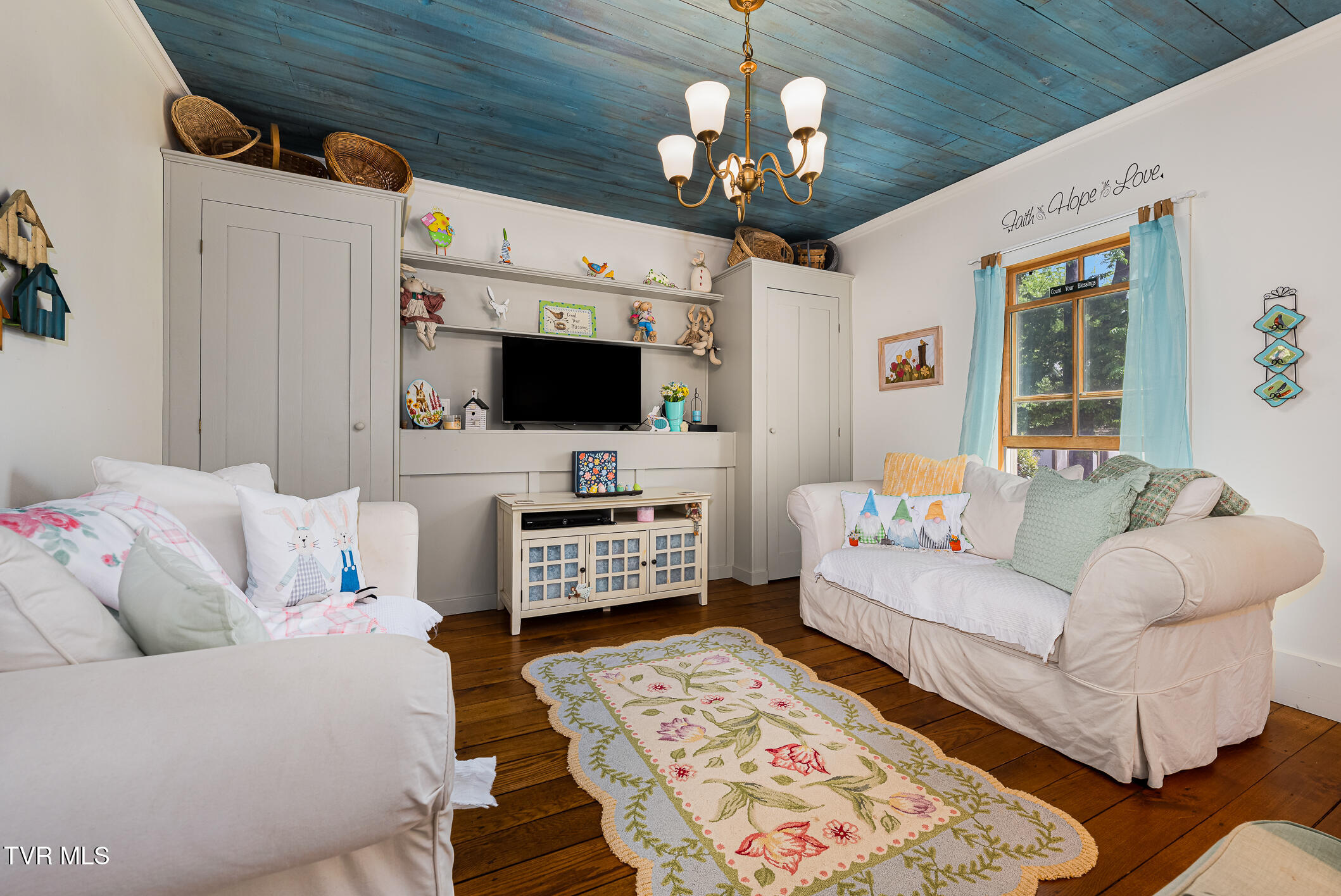 985 Chuckey Pike