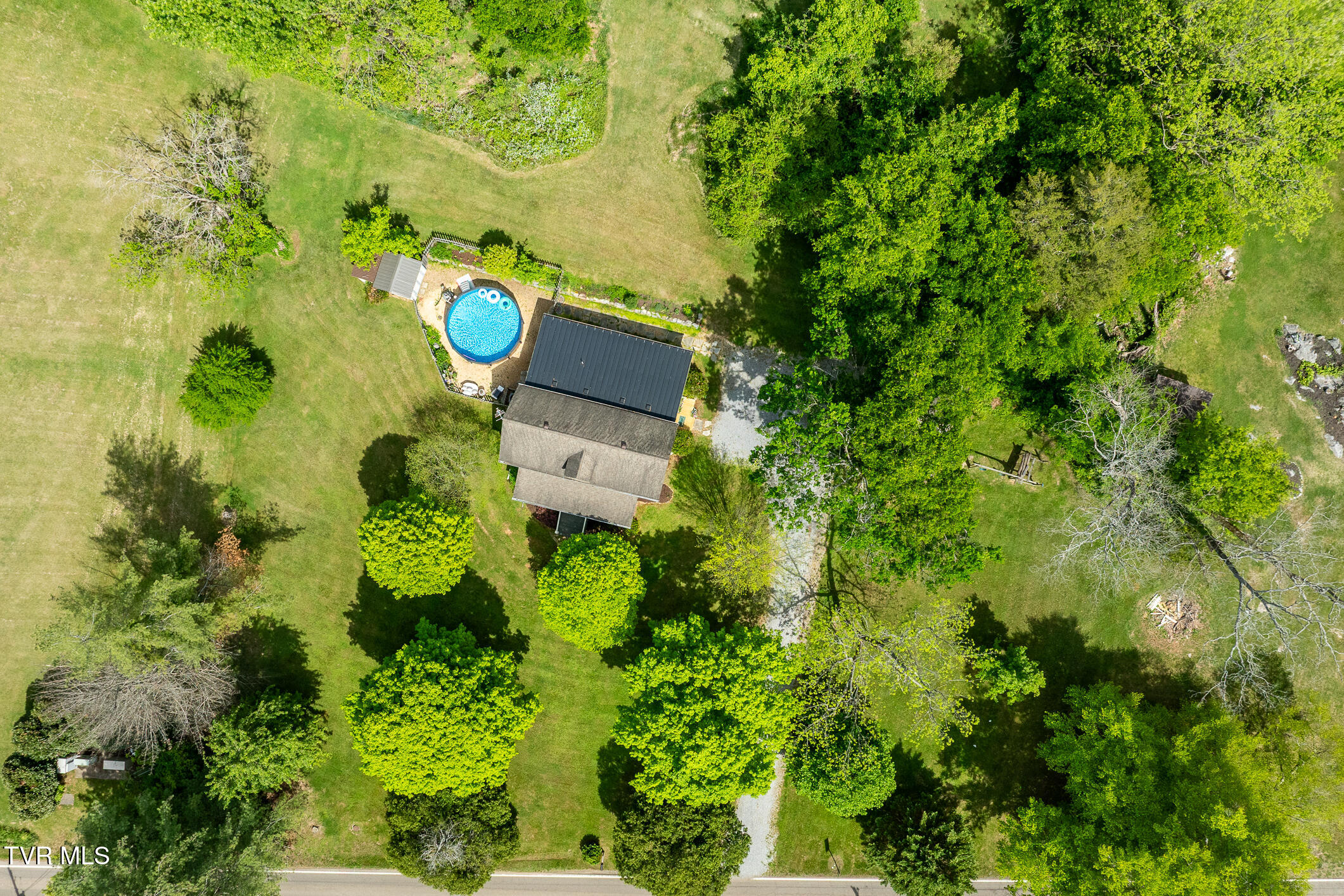 985 Chuckey Pike