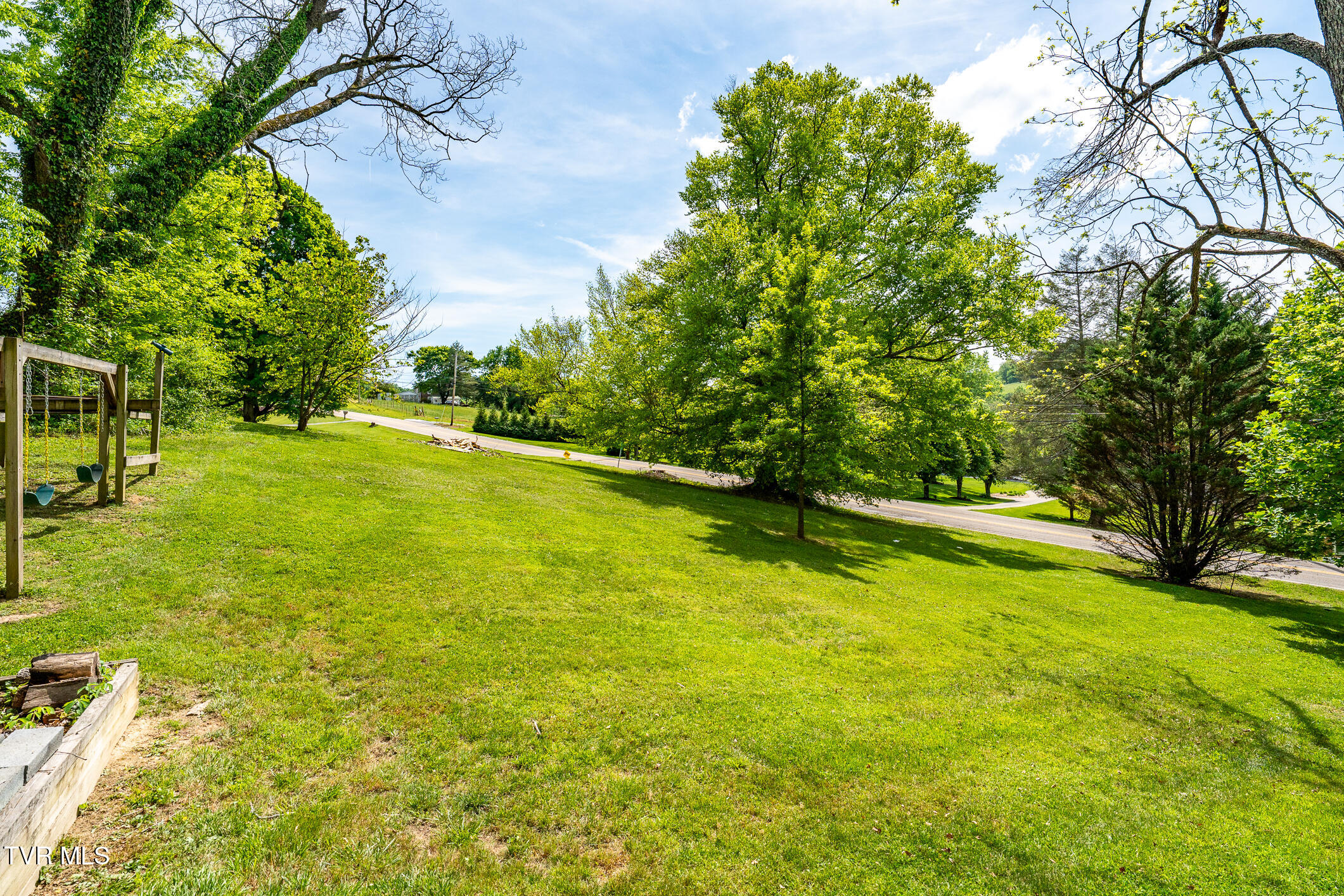 985 Chuckey Pike
