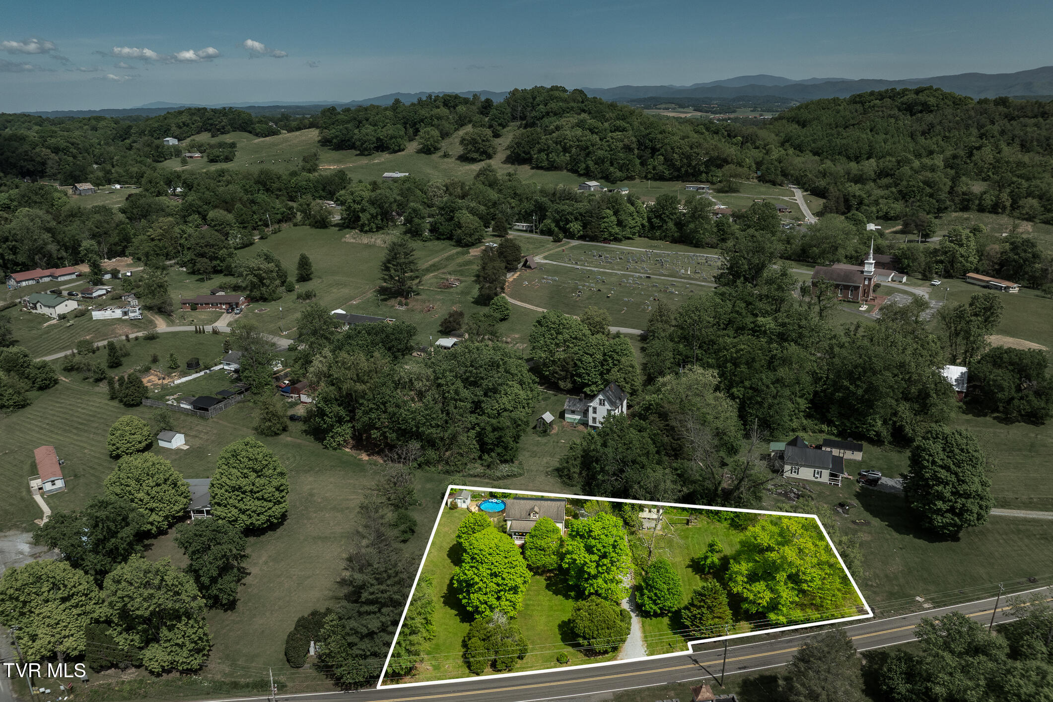 985 Chuckey Pike