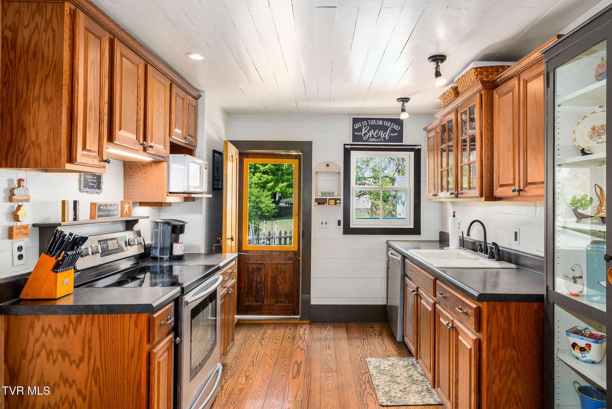 985 Chuckey Pike