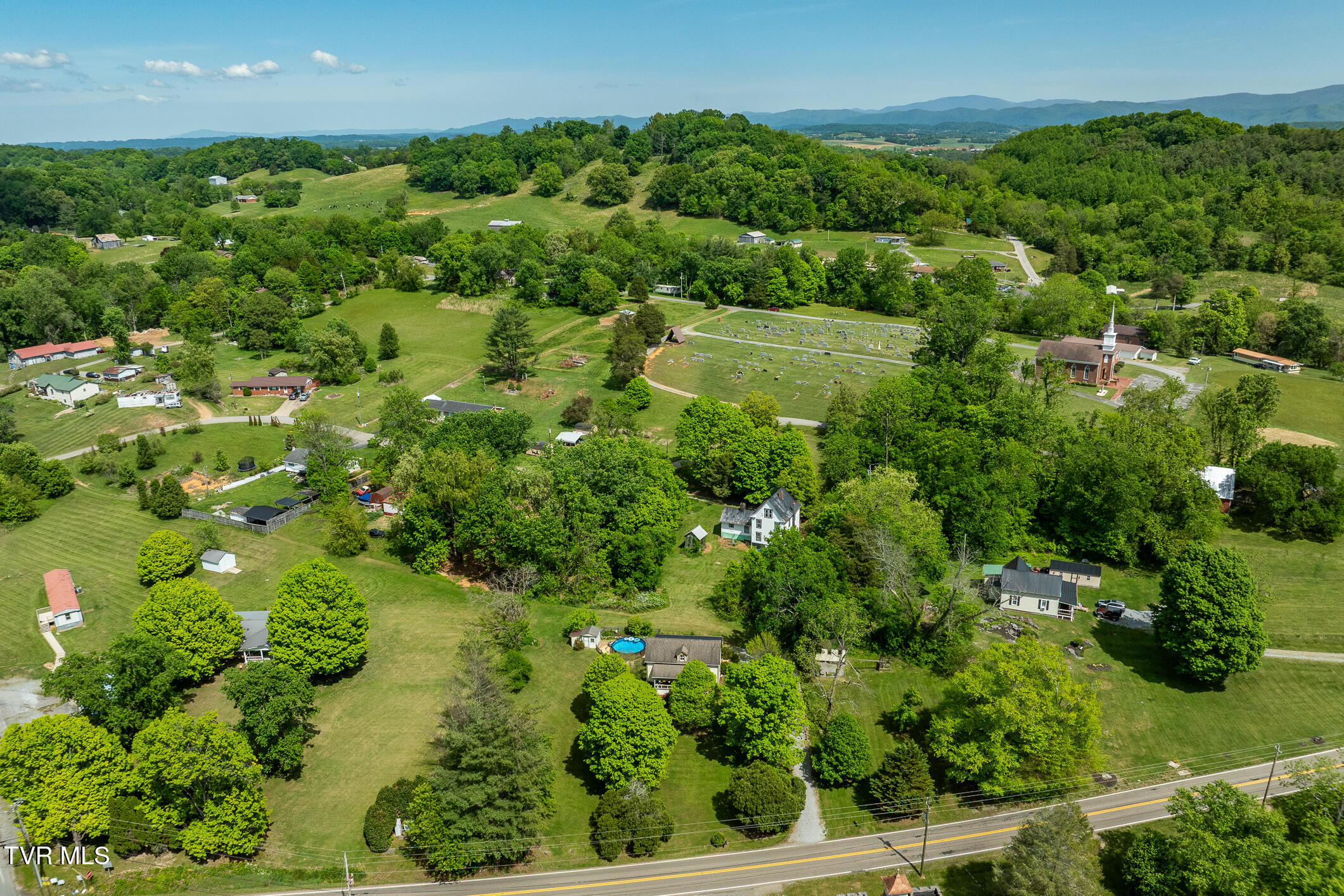 985 Chuckey Pike
