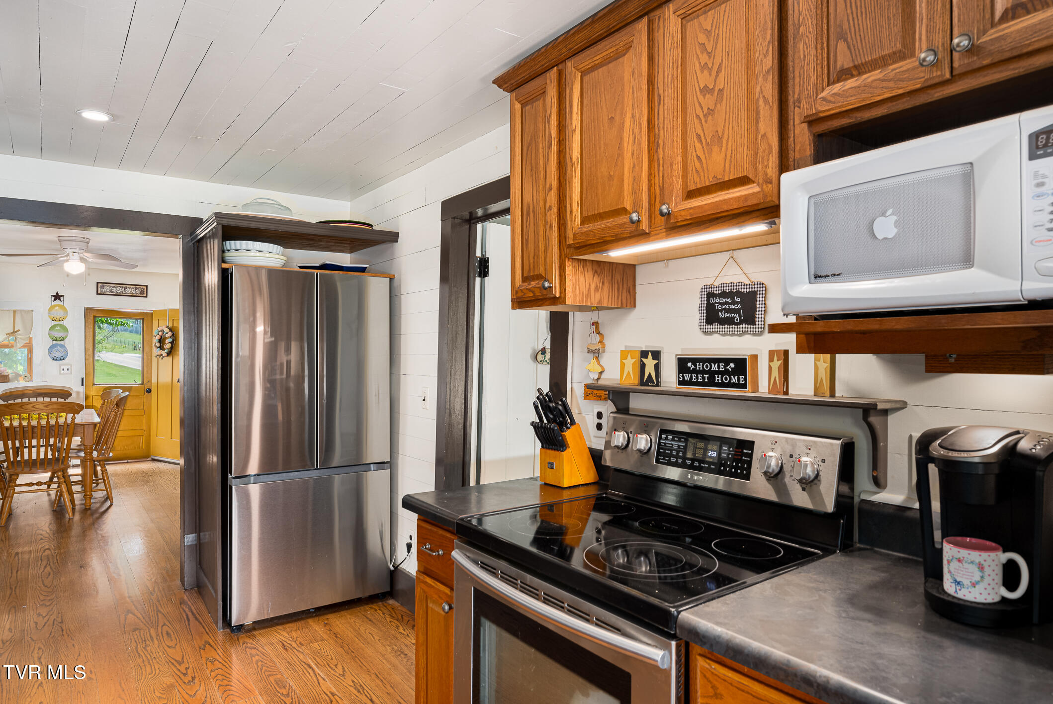 985 Chuckey Pike