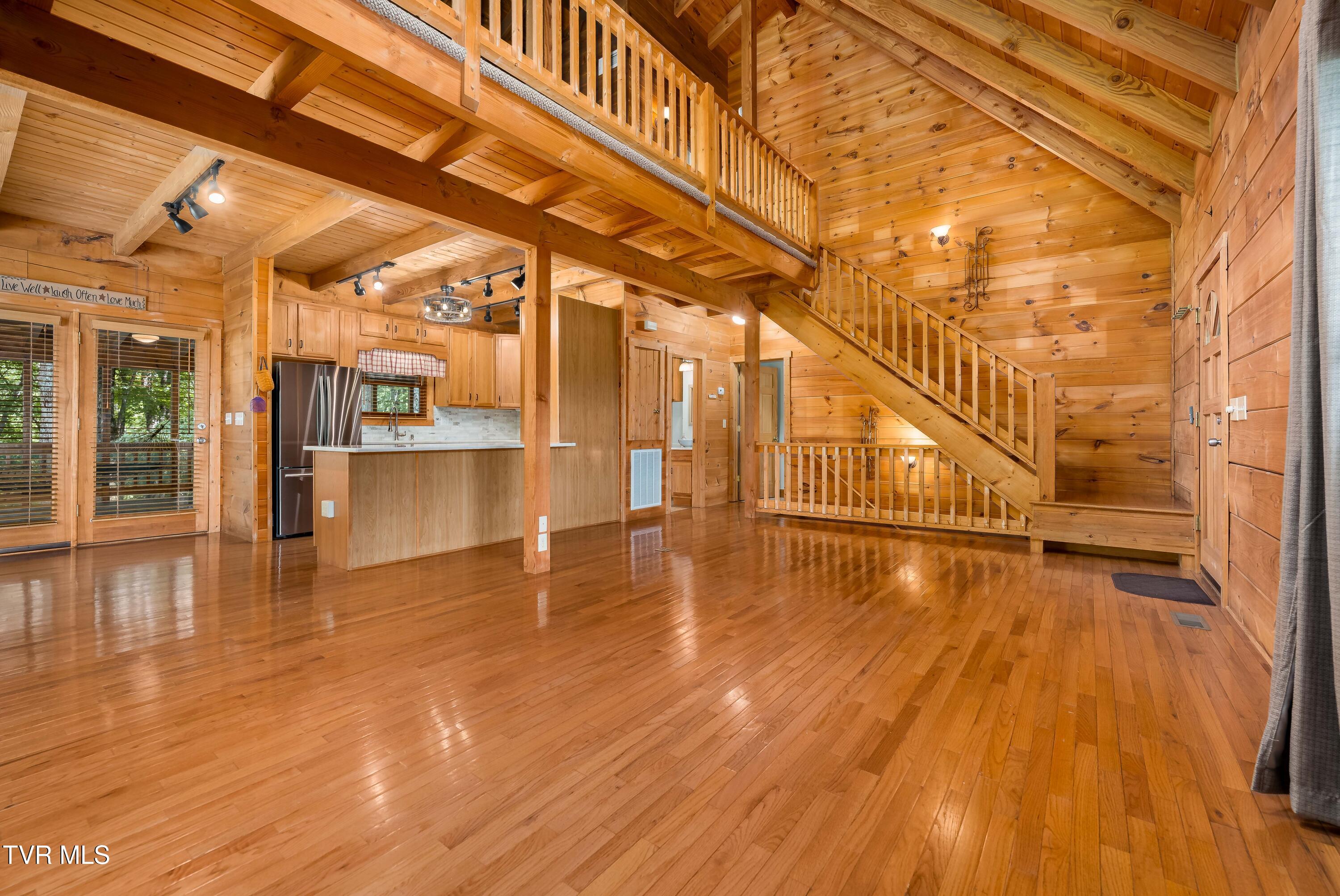 104 Crestwood Drive