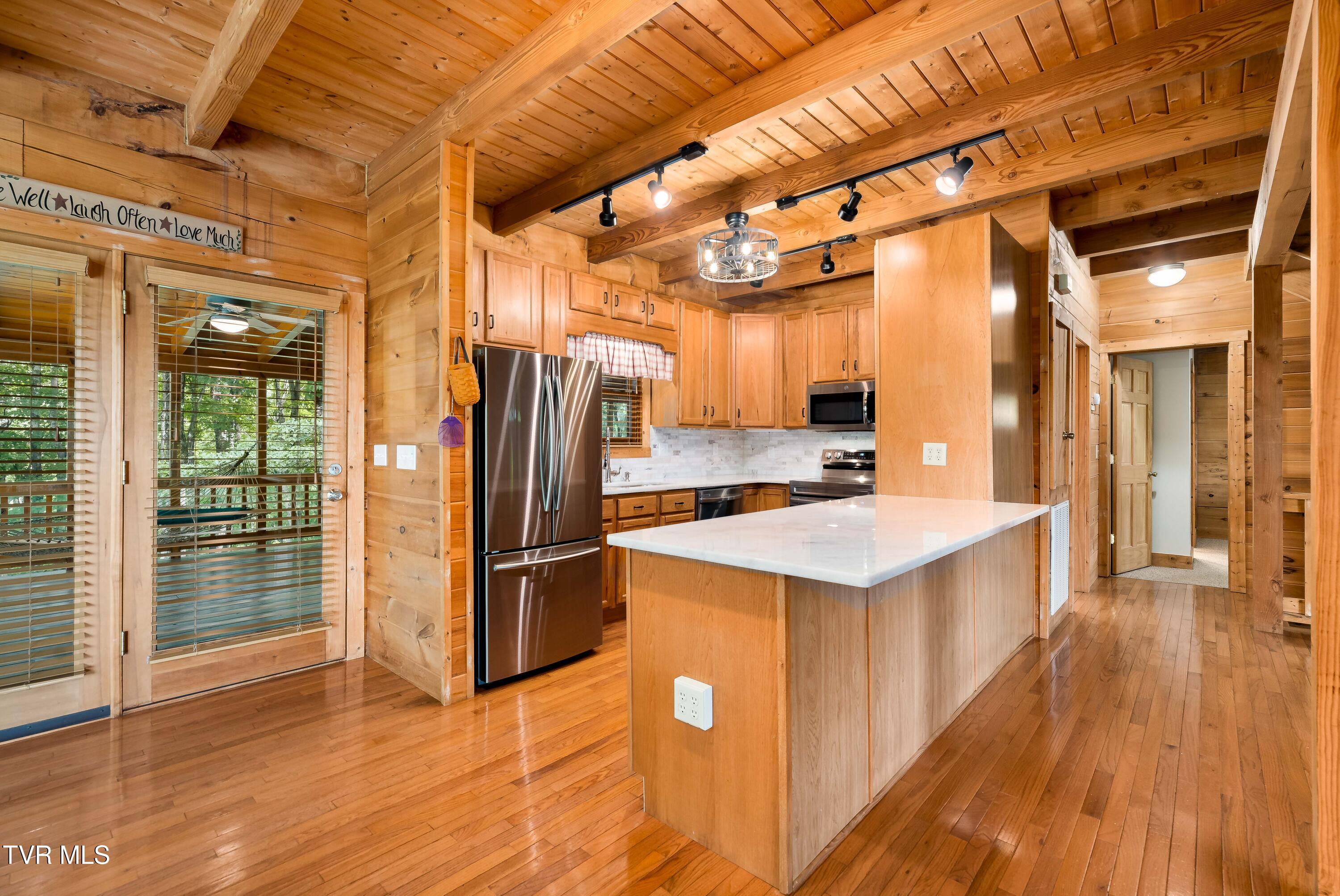 104 Crestwood Drive